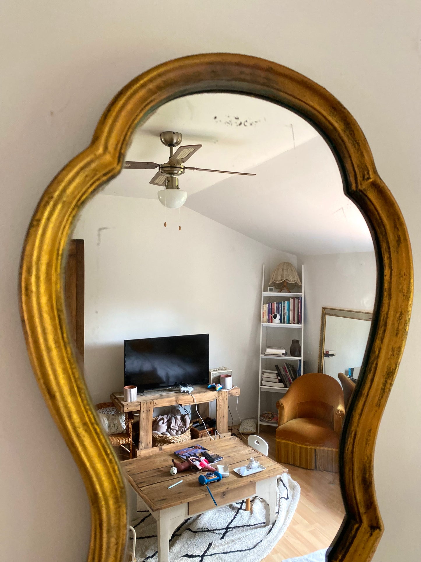 Miroir ancien de style rococo