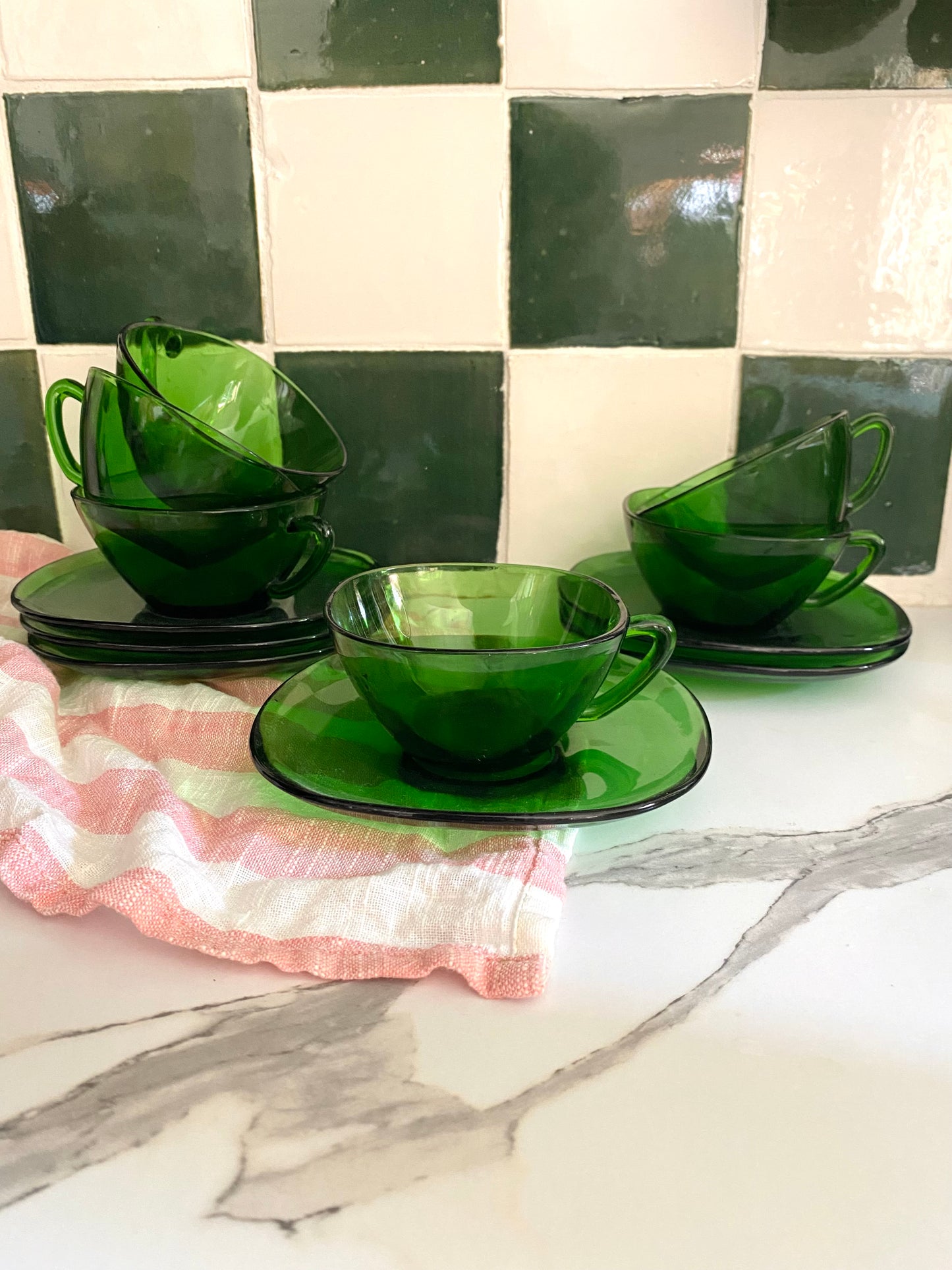 Tasses à café en verre vintage