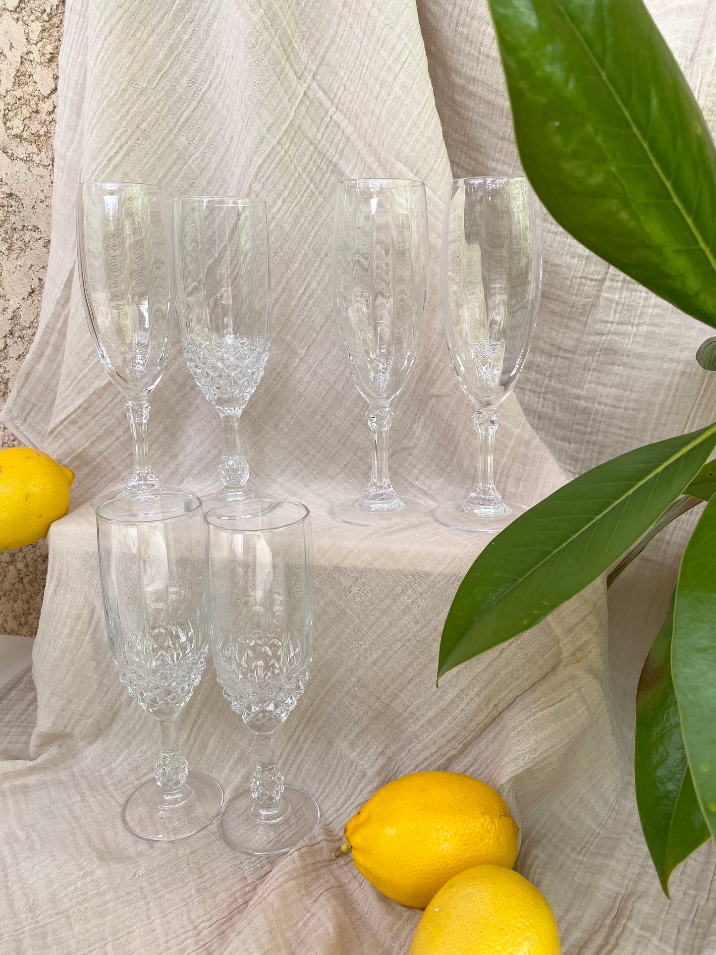 Service de 6 flûtes à champagne dépareillées