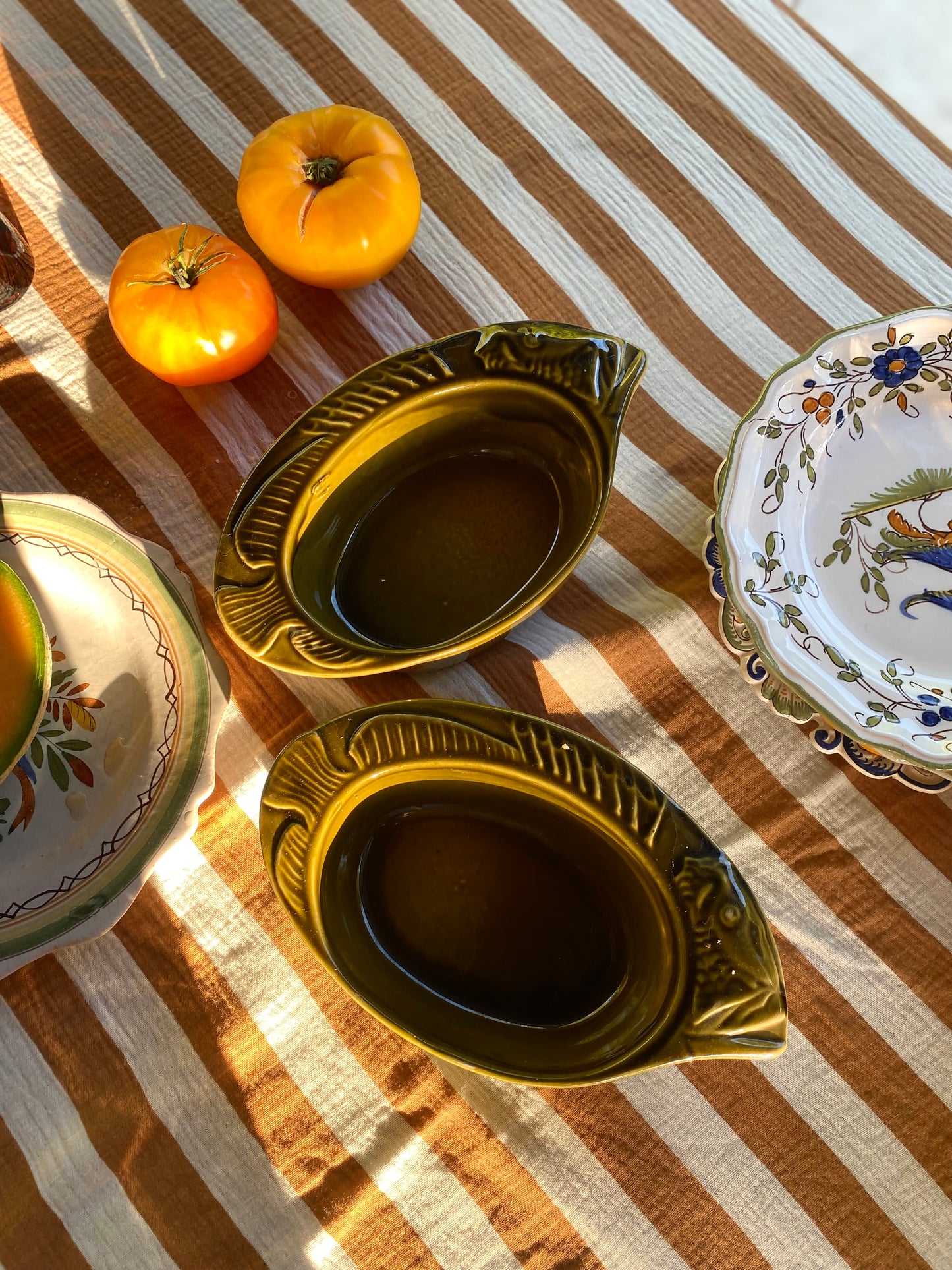 Lot de 2 raviers en barbotine vert olive vintage