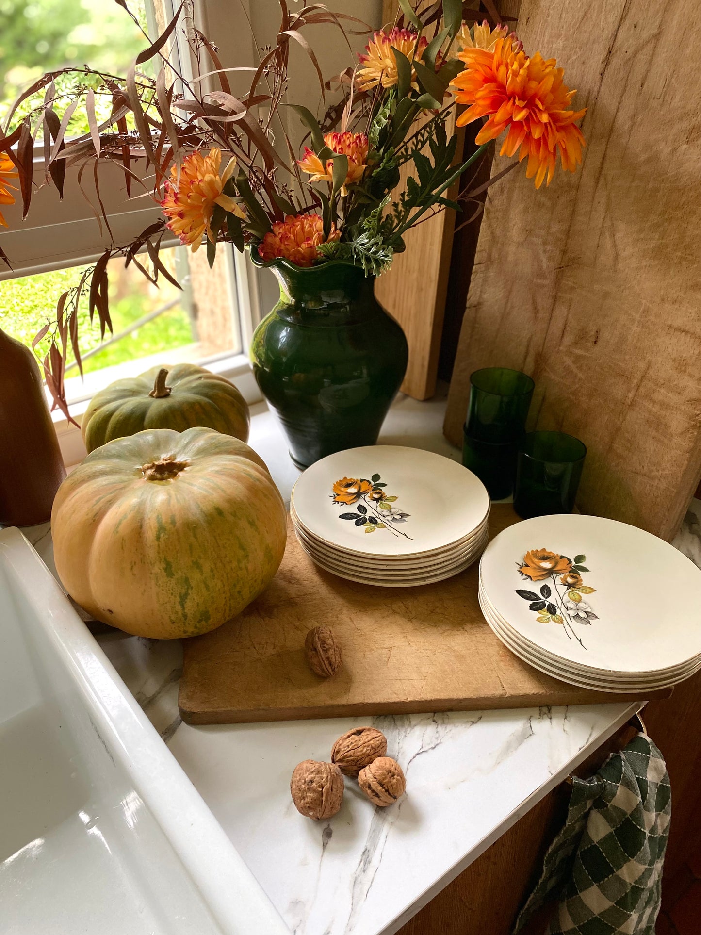 Assiettes à dessert anciennes