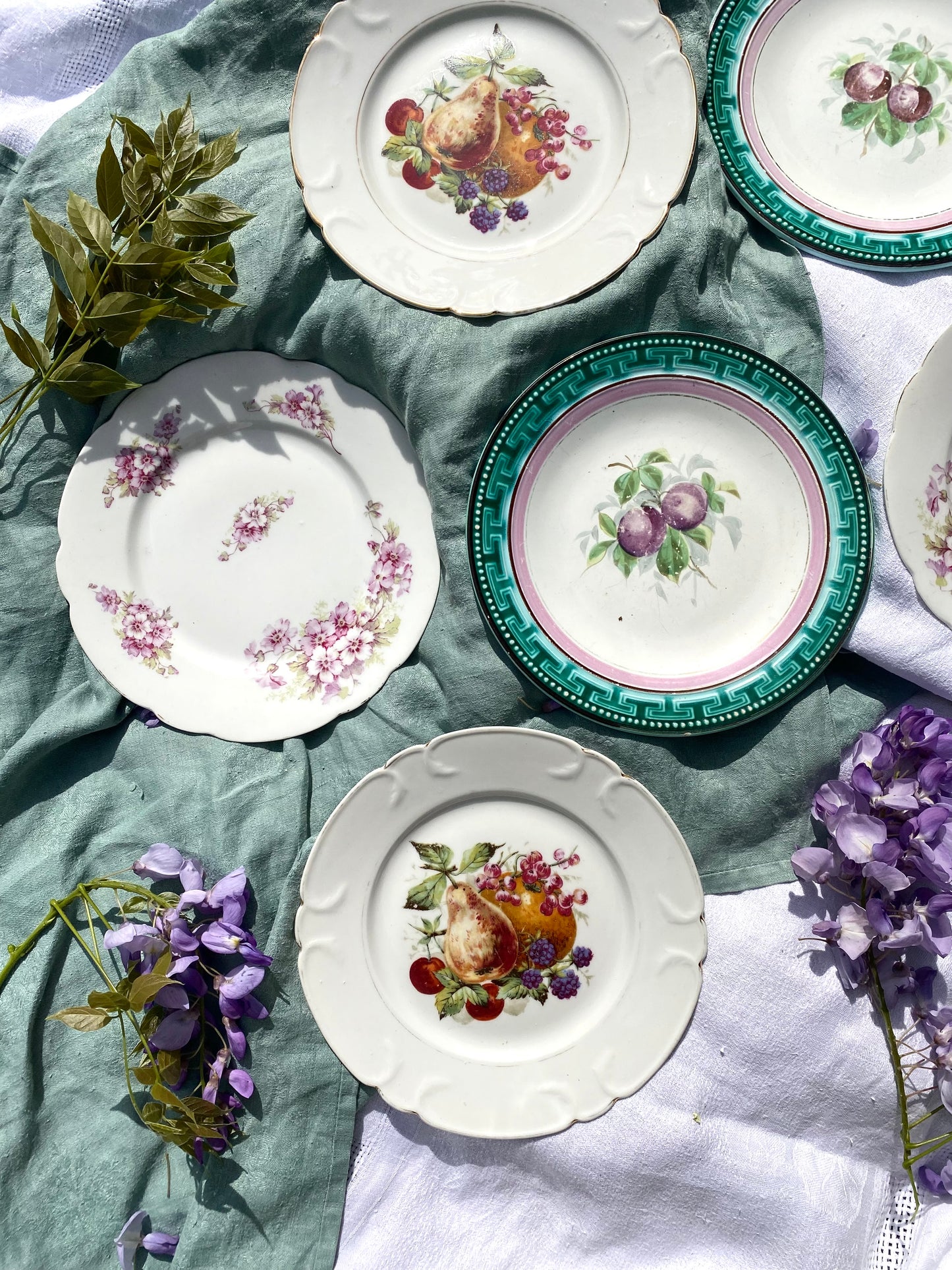 Assiettes à Dessert en faïence début XXe siècle