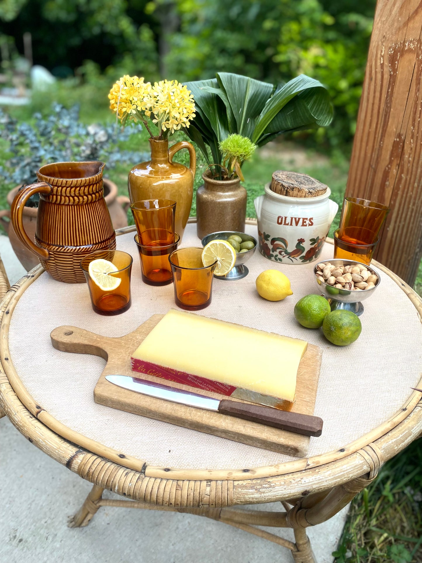 Pot à olives ancien