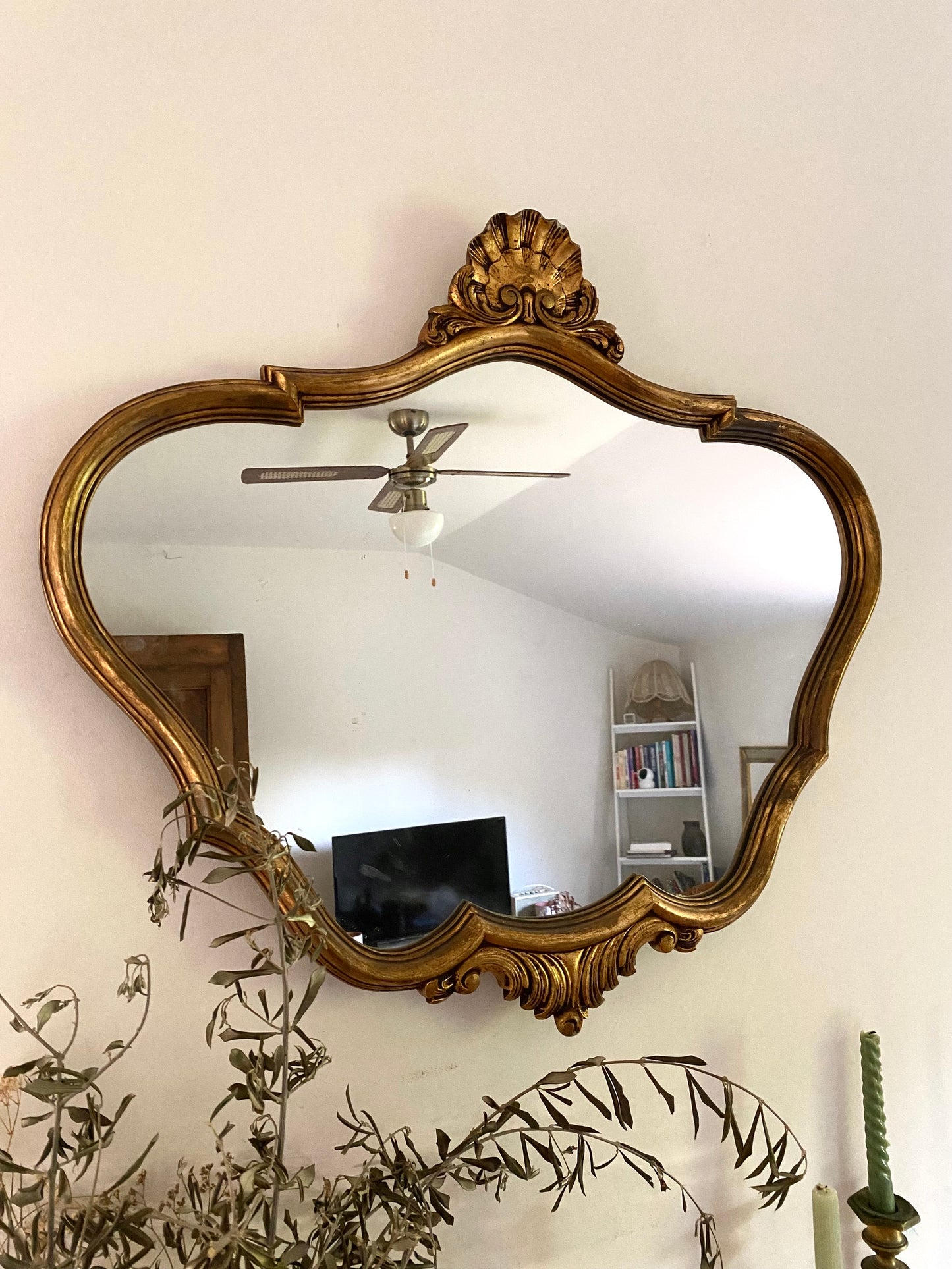 Miroir baroque ancien à coquille