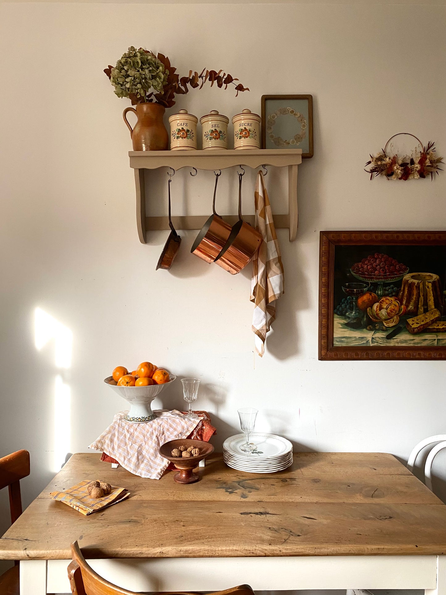 Étagère murale en bois ancien