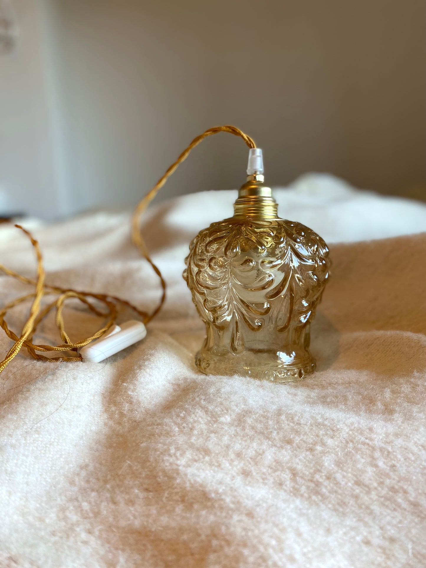 Baladeuse globe en verre Art Deco