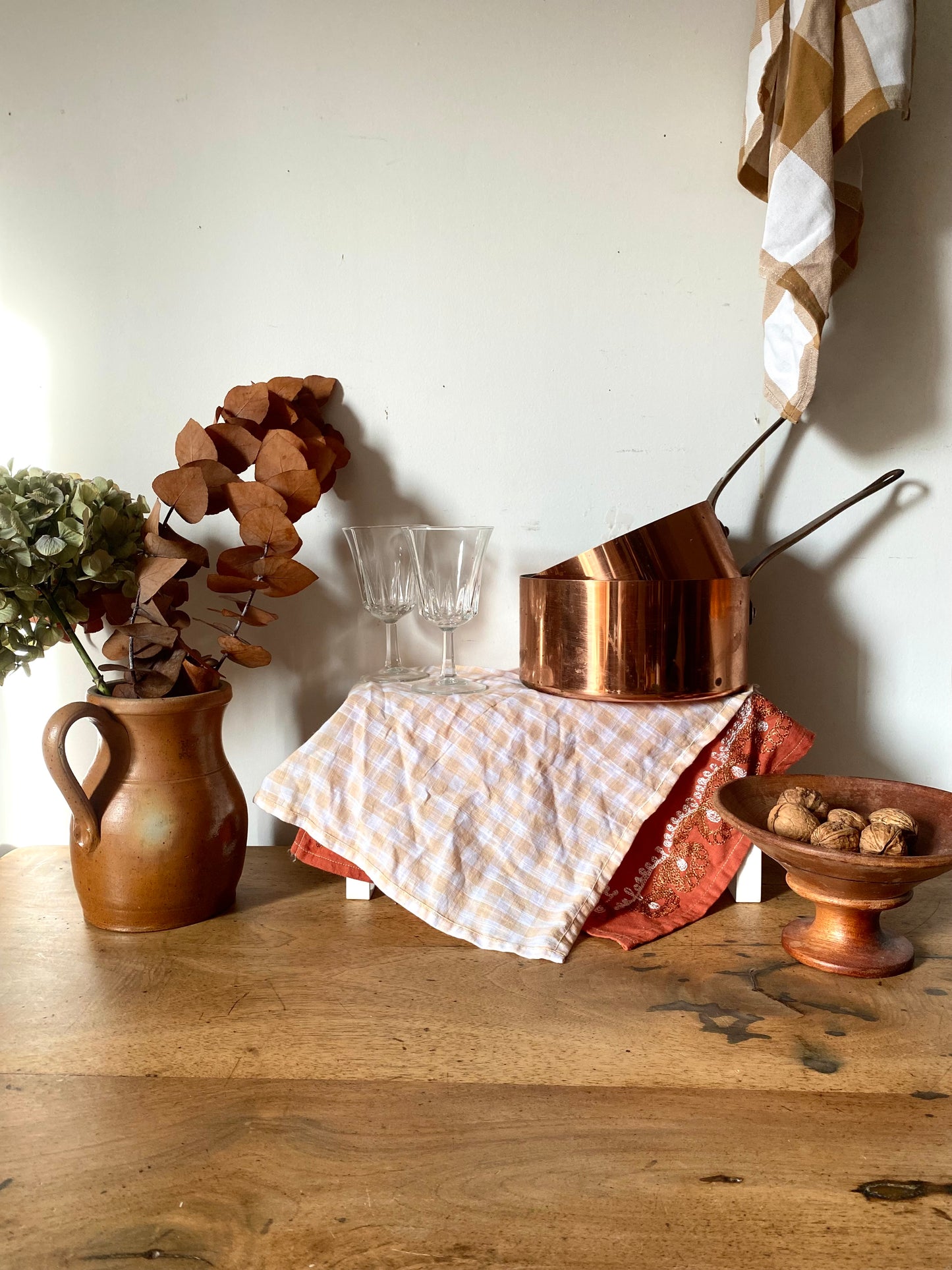 Pichet en grès ancien