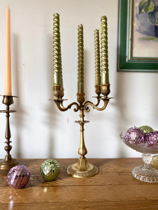 Chandelier en laiton ancien