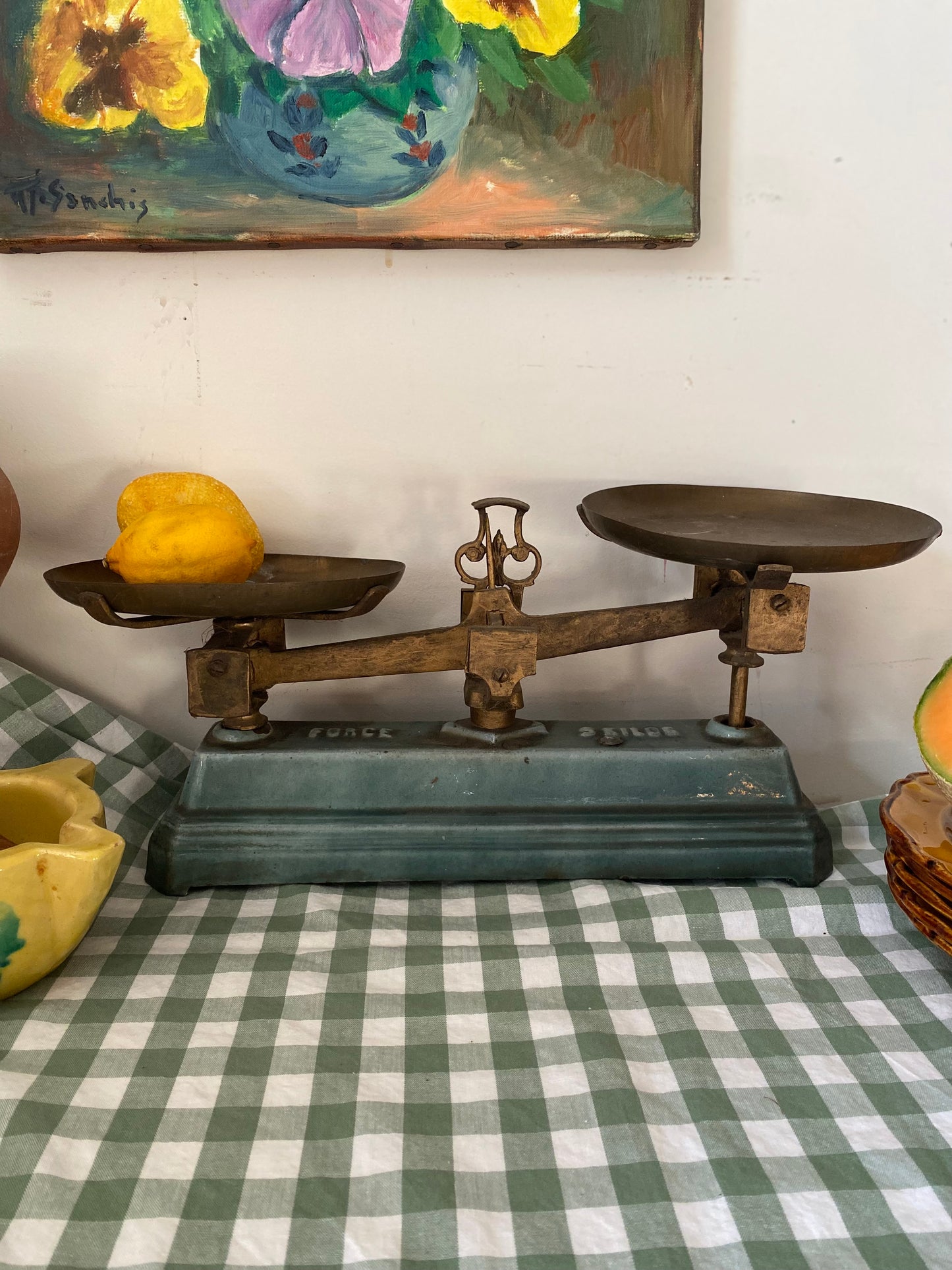 Balance de cuisine ancienne à fléau — fonte et laiton fin XIXème – début XXème siècle.