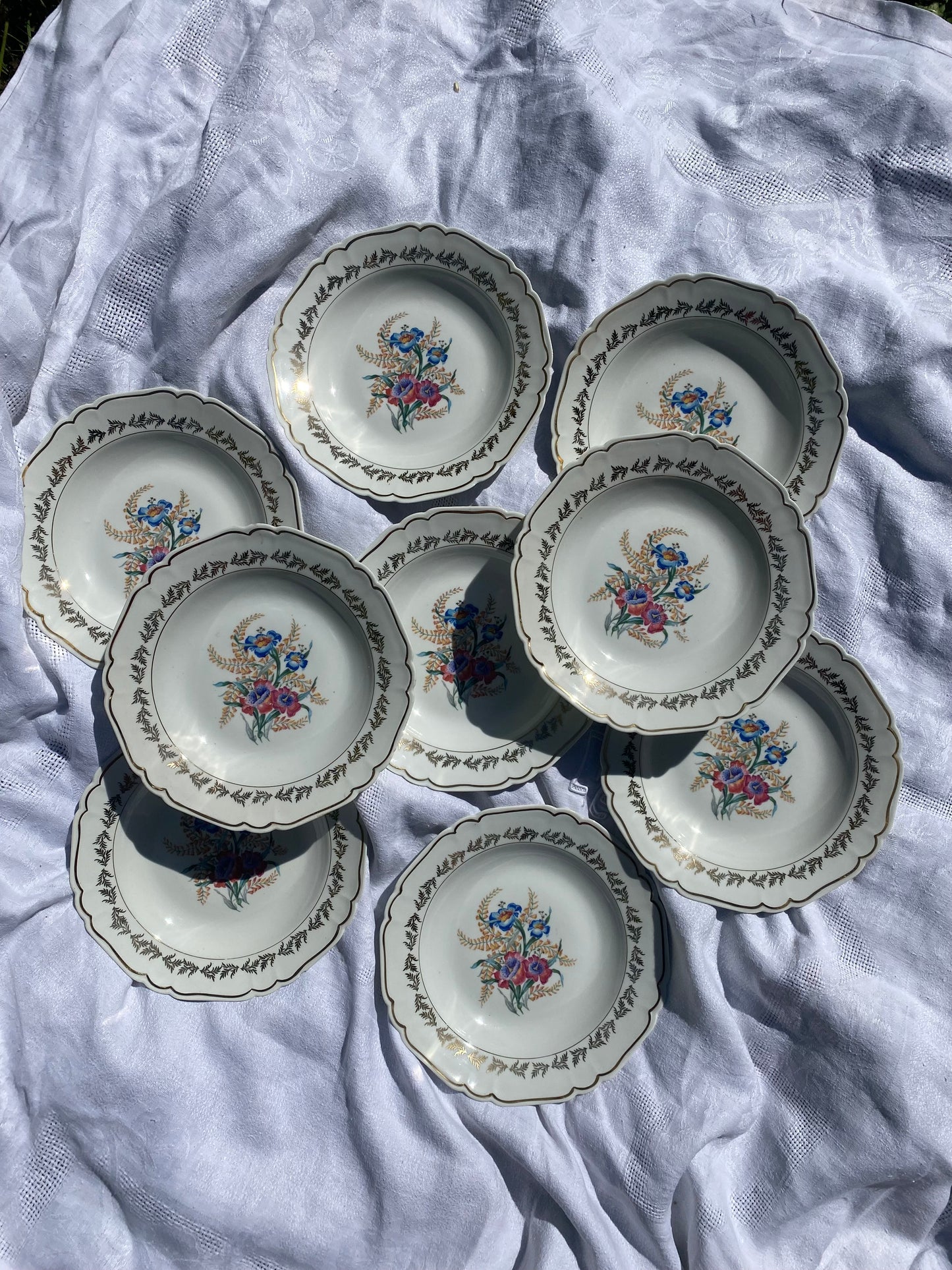 Assiettes Creuses en Porcelaine française milieu du XXème siècle