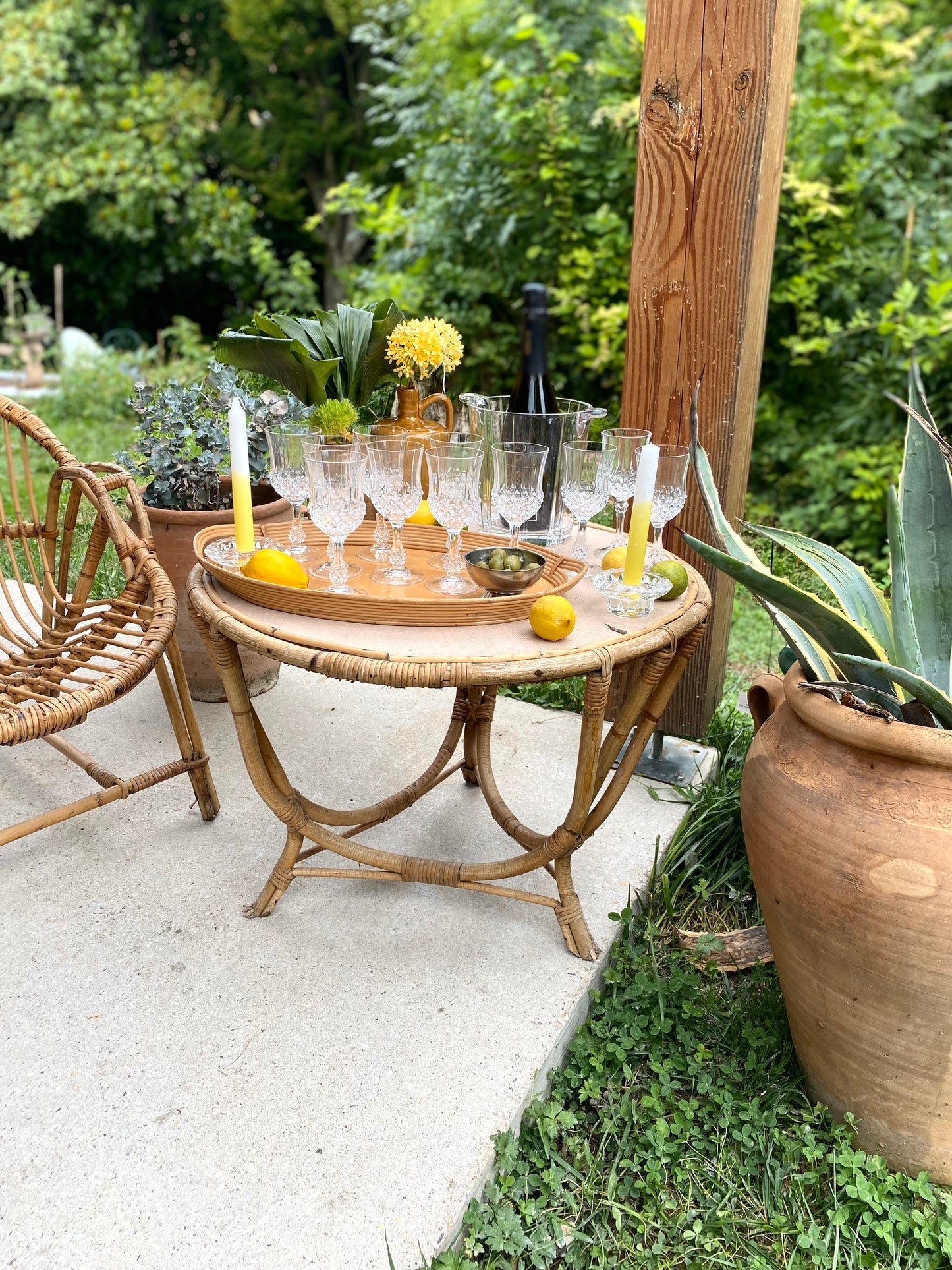 10 verres à pied en cristal ancien