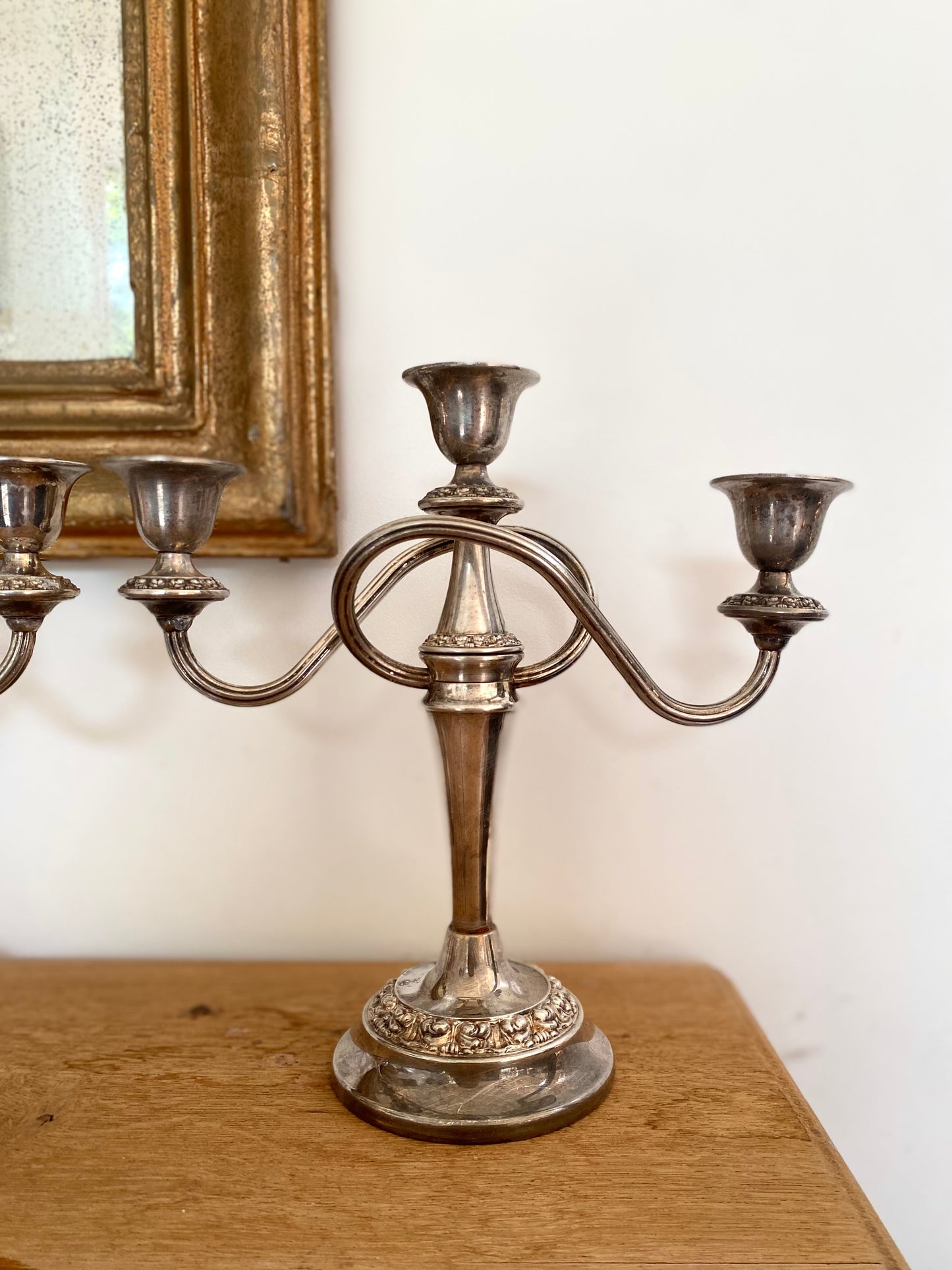 Paire de candélabres à trois branches