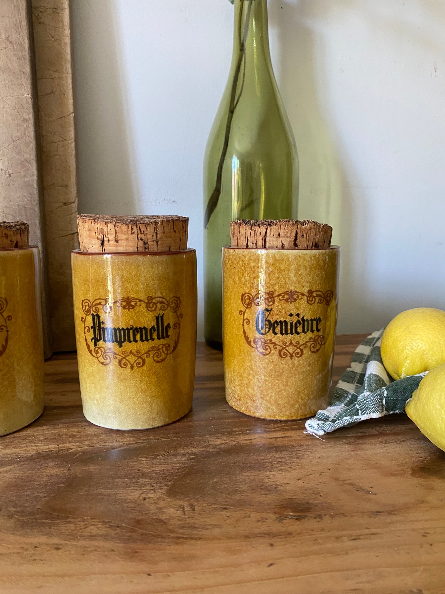 Série de pots à epices