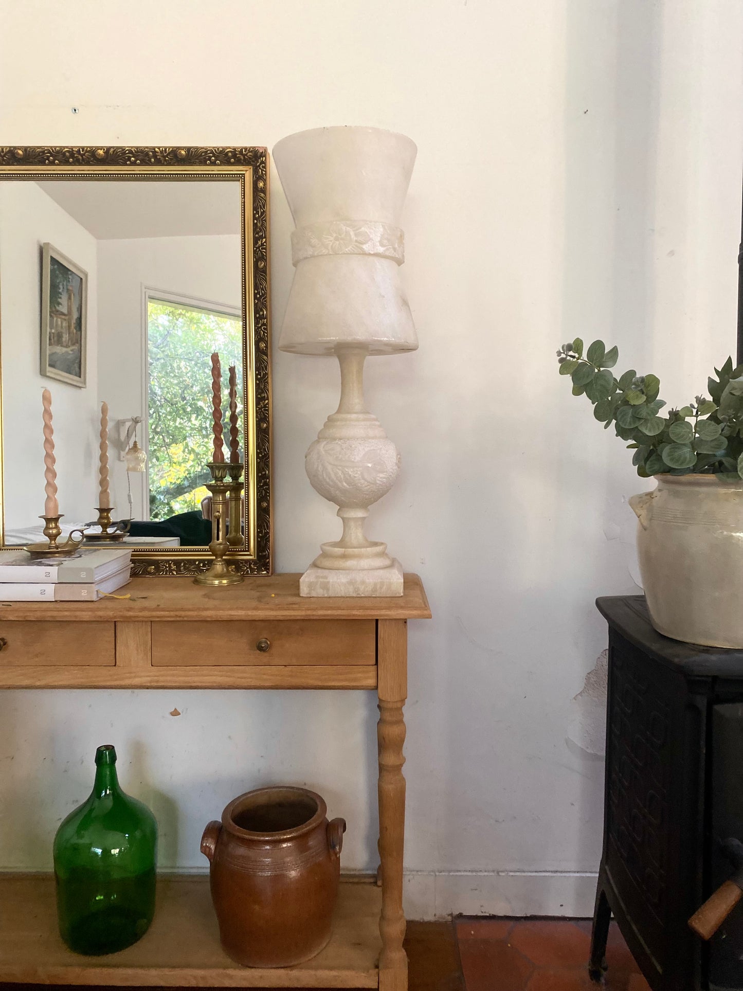 Grande Lampe d'Exception en Albâtre Sculpté - Style Néoclassique 1950