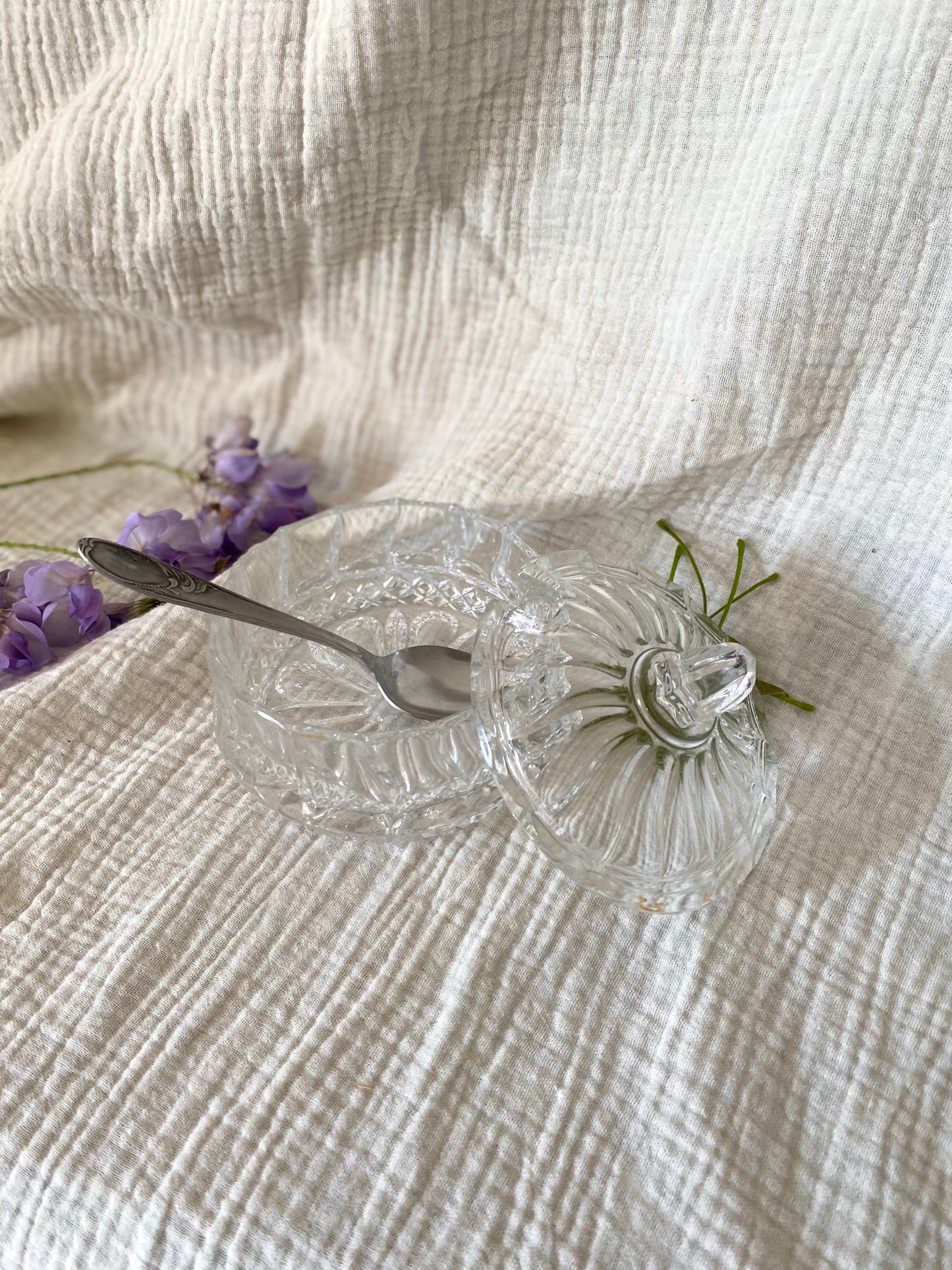 Sucrier Vintage en Verre Travaillé