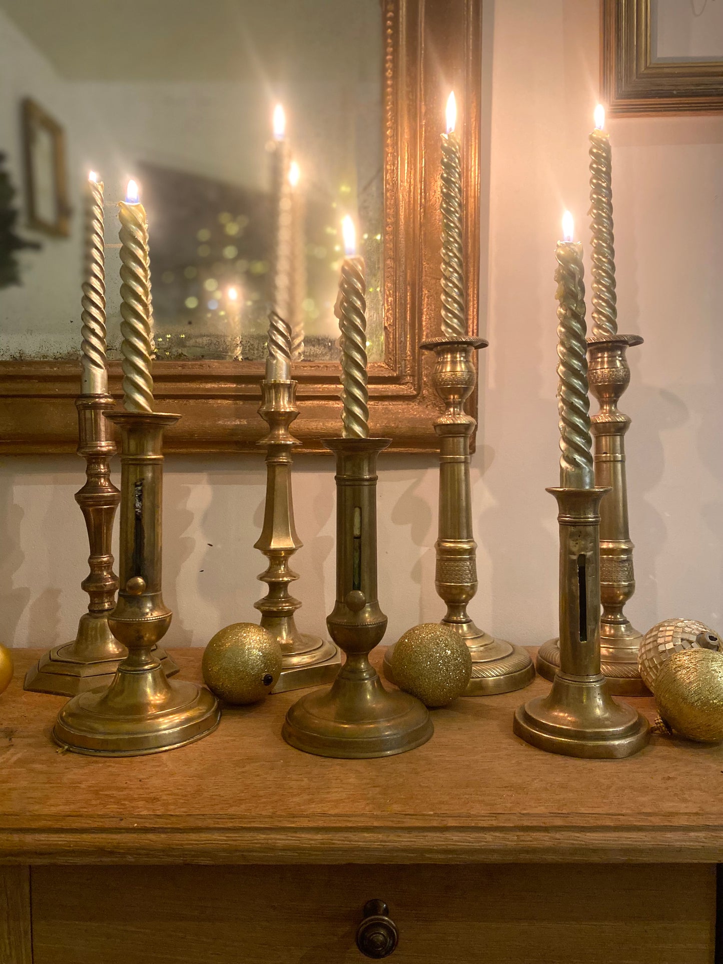 Bougeoir en laiton ancien