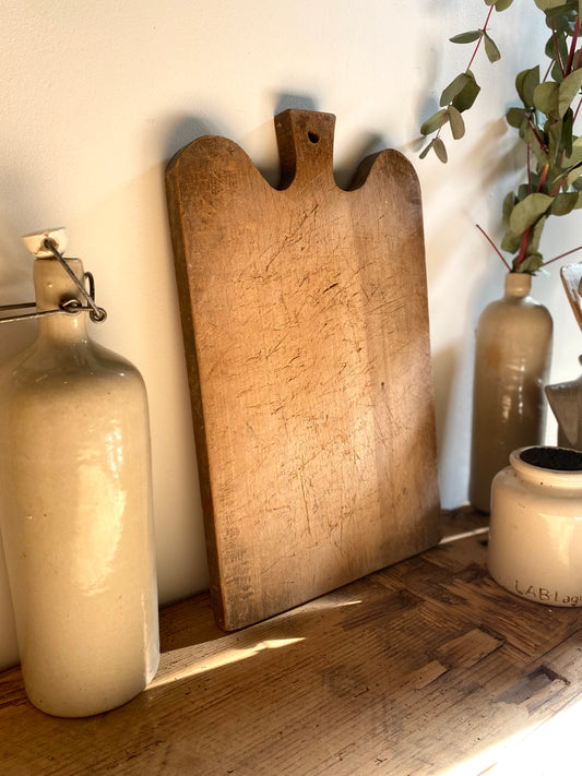 Planche à découper en bois ancien
