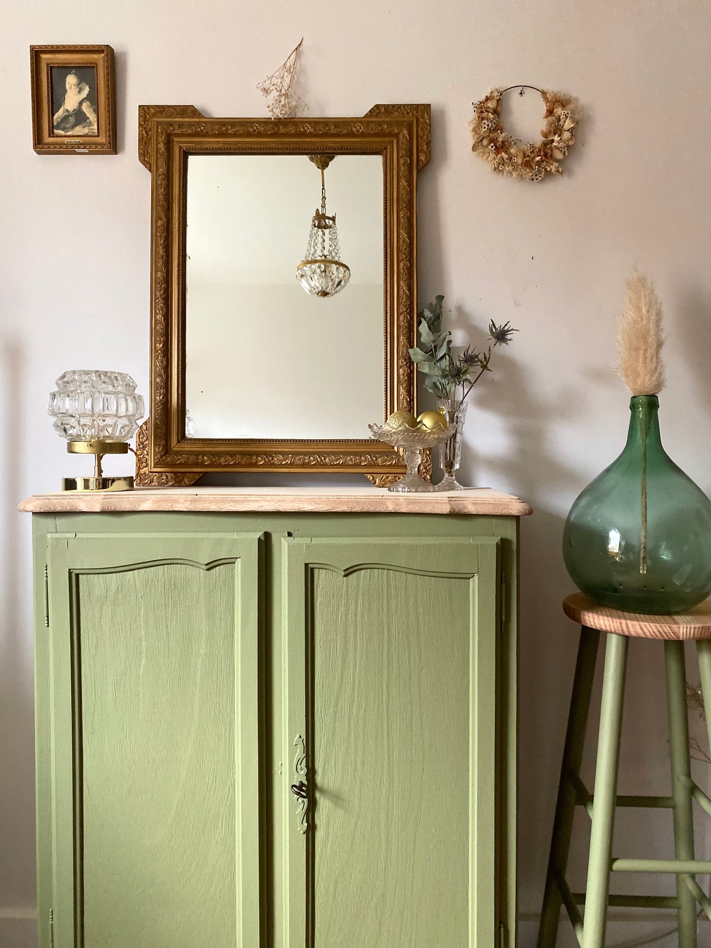 Buffet parisien ancien à chaussures