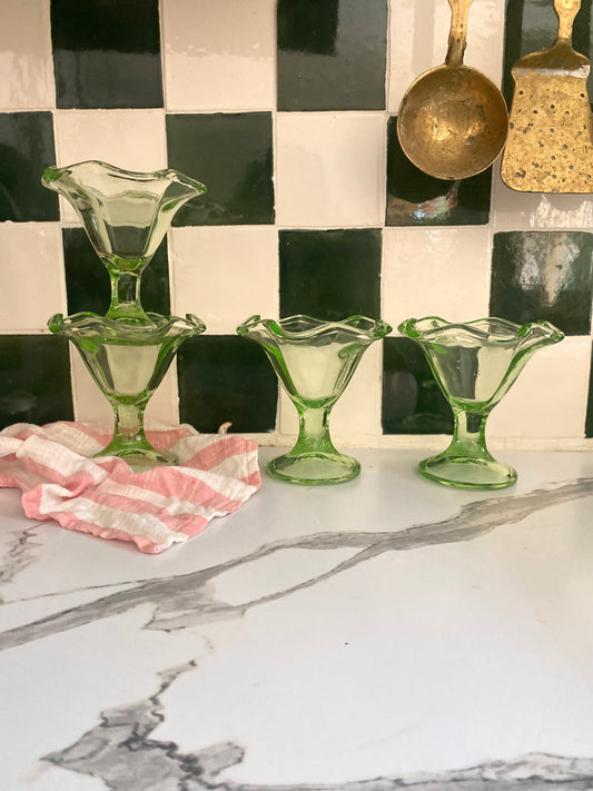 Coupes à glace en verre vintage