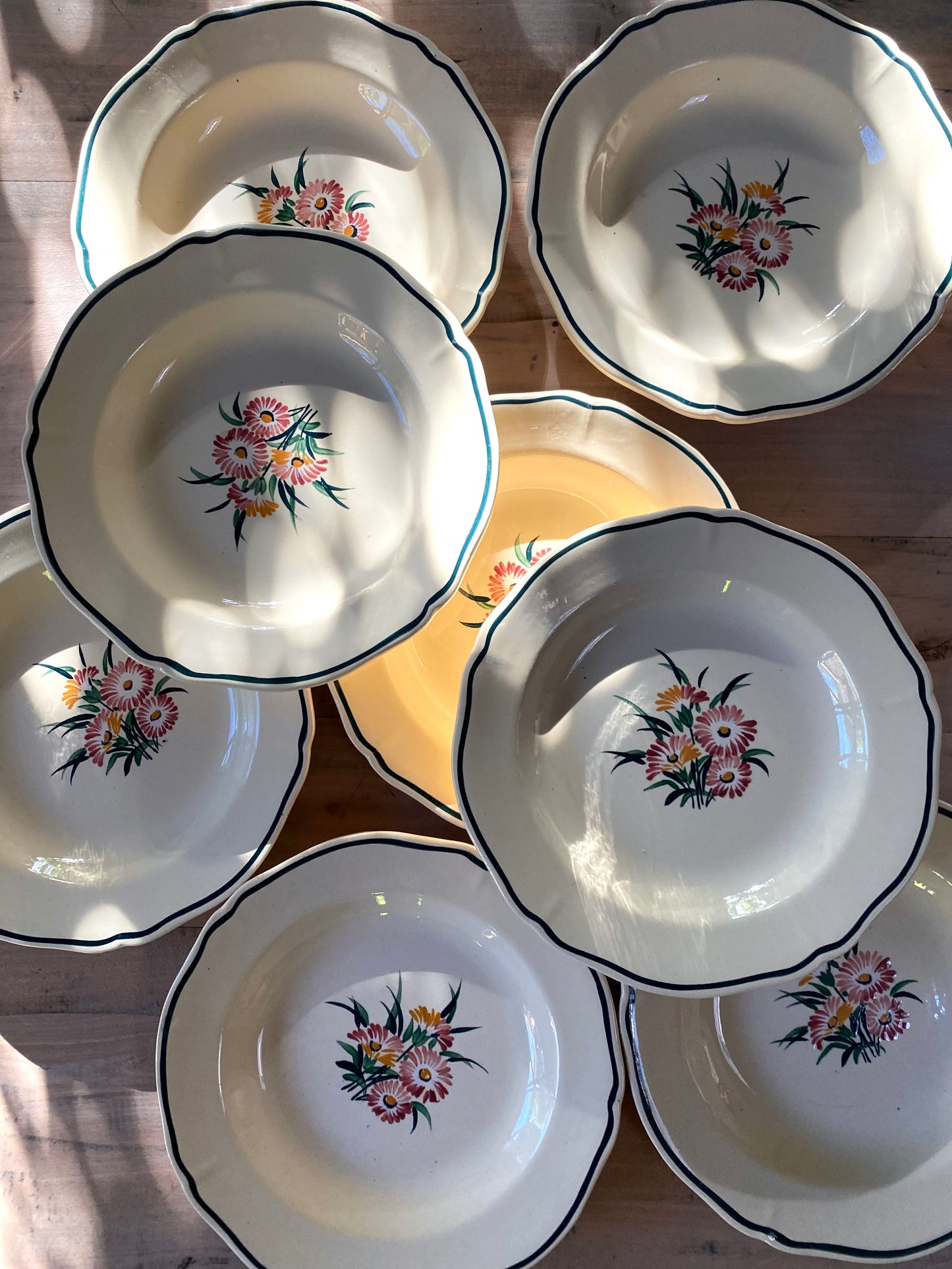 Assiettes en faïence de Gien
