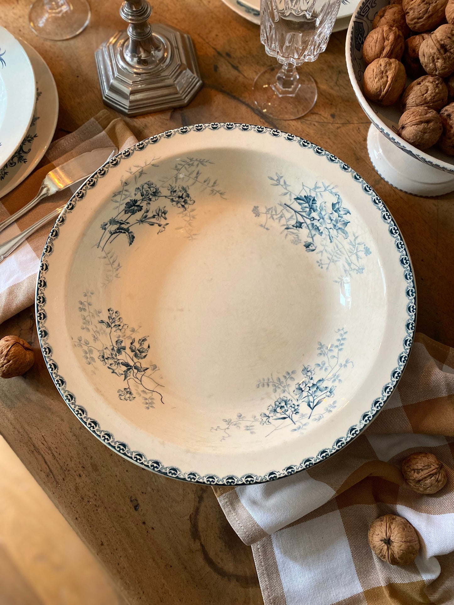 Plat creux en faïence Terre de fer