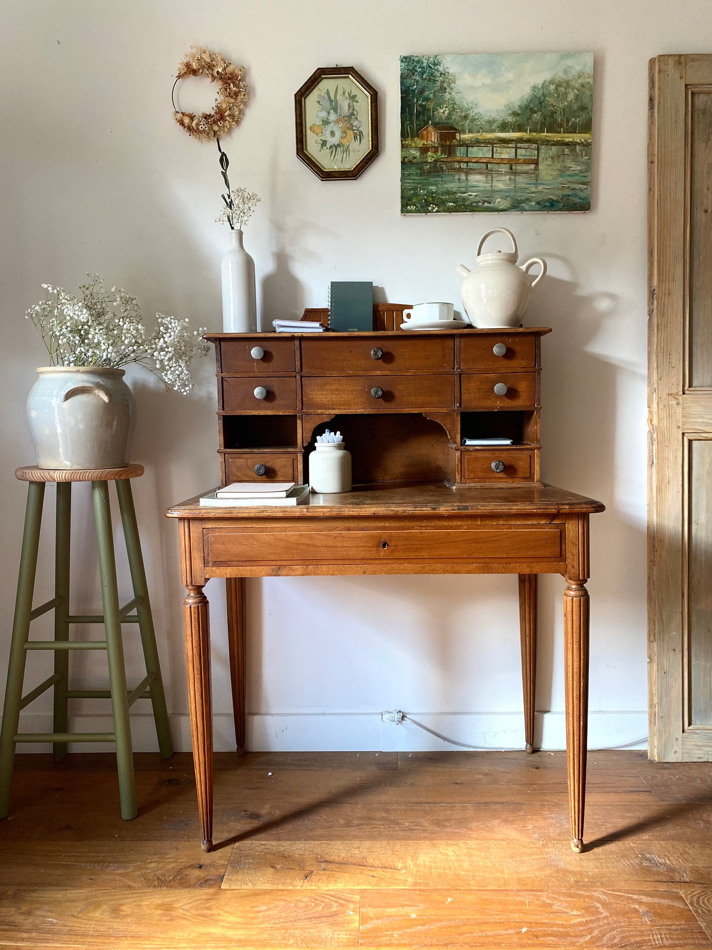 Bureau secrétaire en bois massif ancien