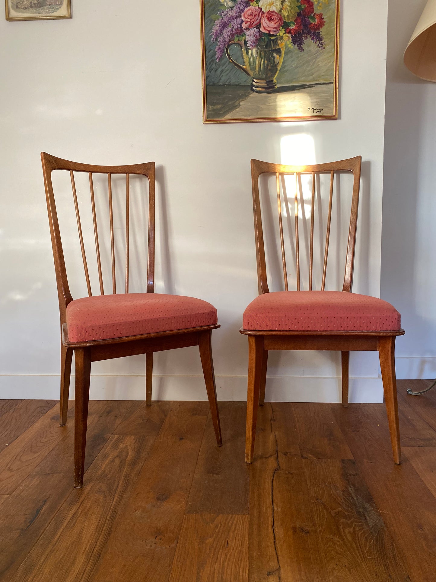 Quatre chaises scandinaves vintage en bois