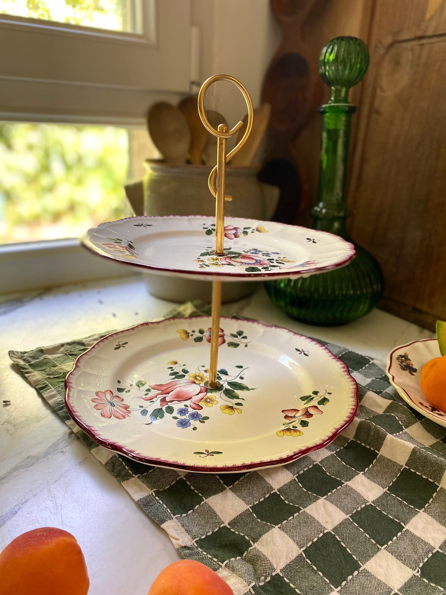 Serviteur muet en faïence de Salins, décor Joséphine