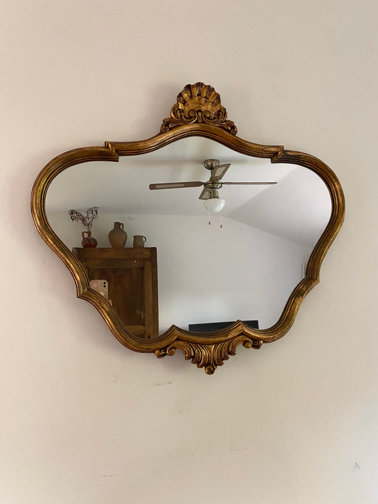 Miroir baroque ancien à coquille