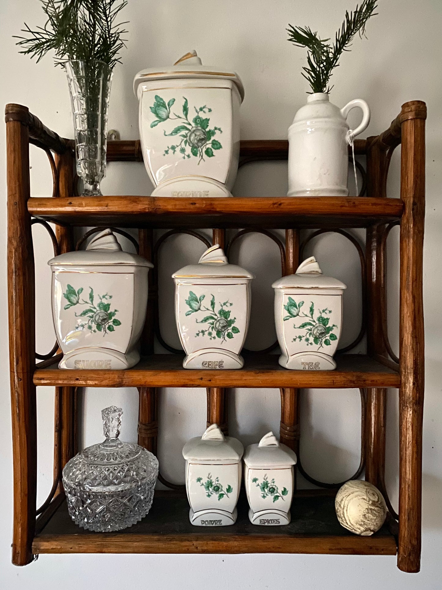 Série de pots à épices en faïence
