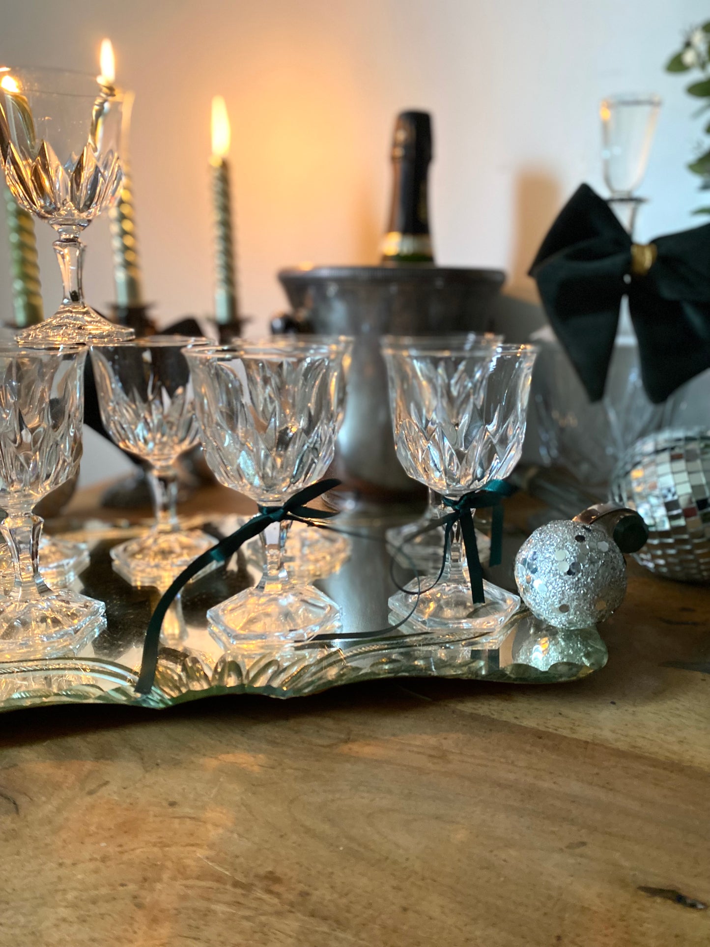 Service de verres en cristal taillé