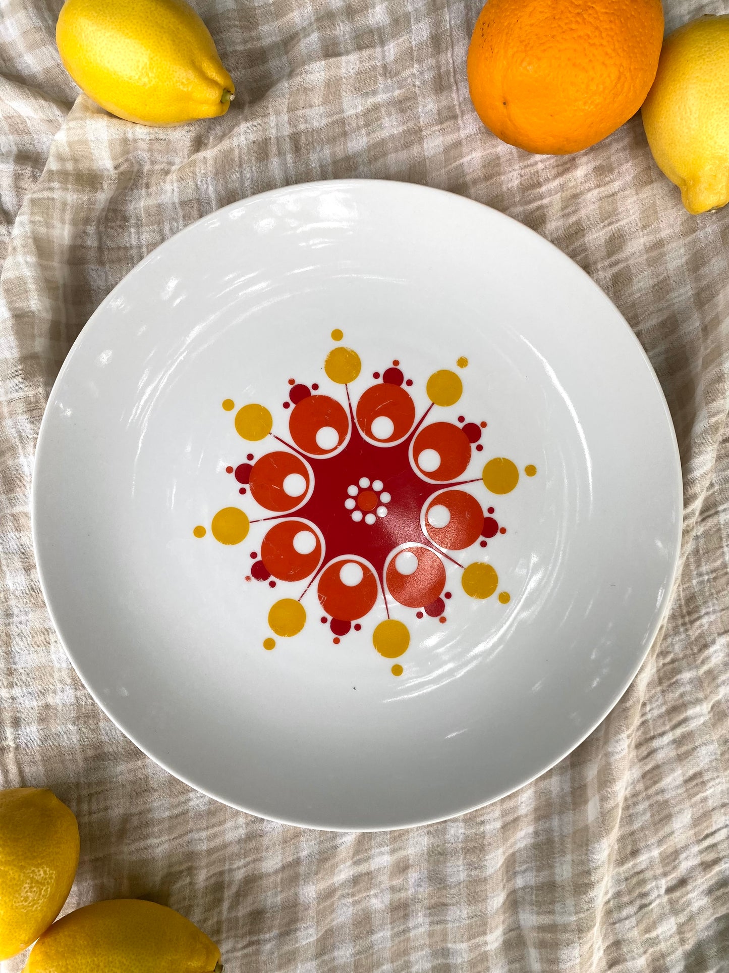 Plat à tarte Winterling Schwarzenbach, décor soleil pop, années 70