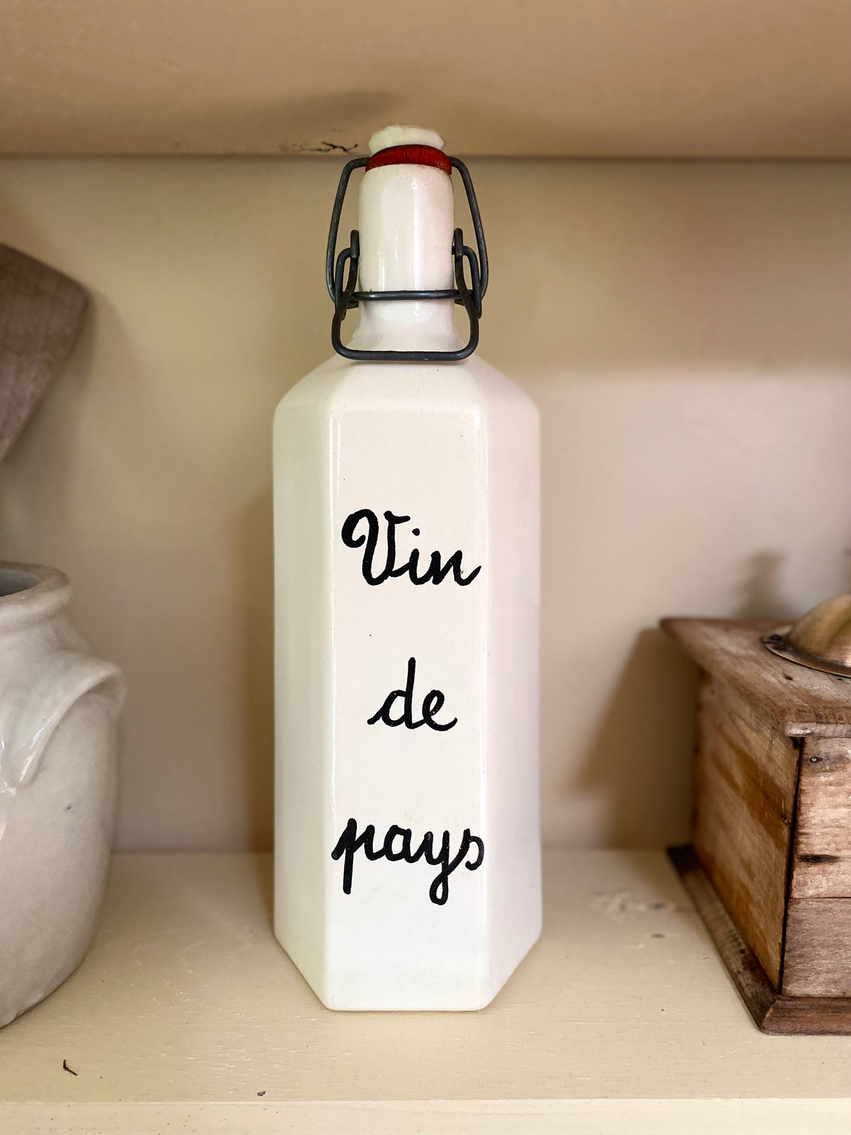 Bouteille en céramique « Vin de pays »