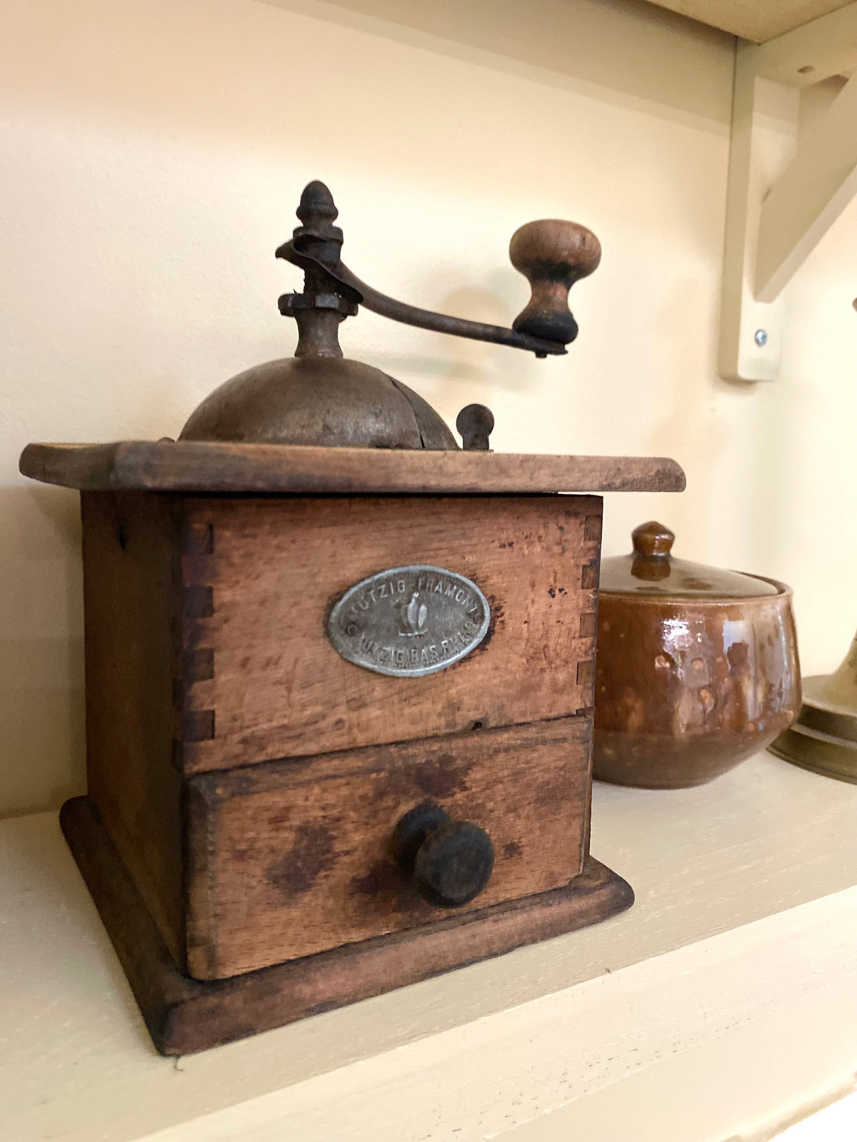 Moulin à café ancien Mutzig-Framont en bois et métal