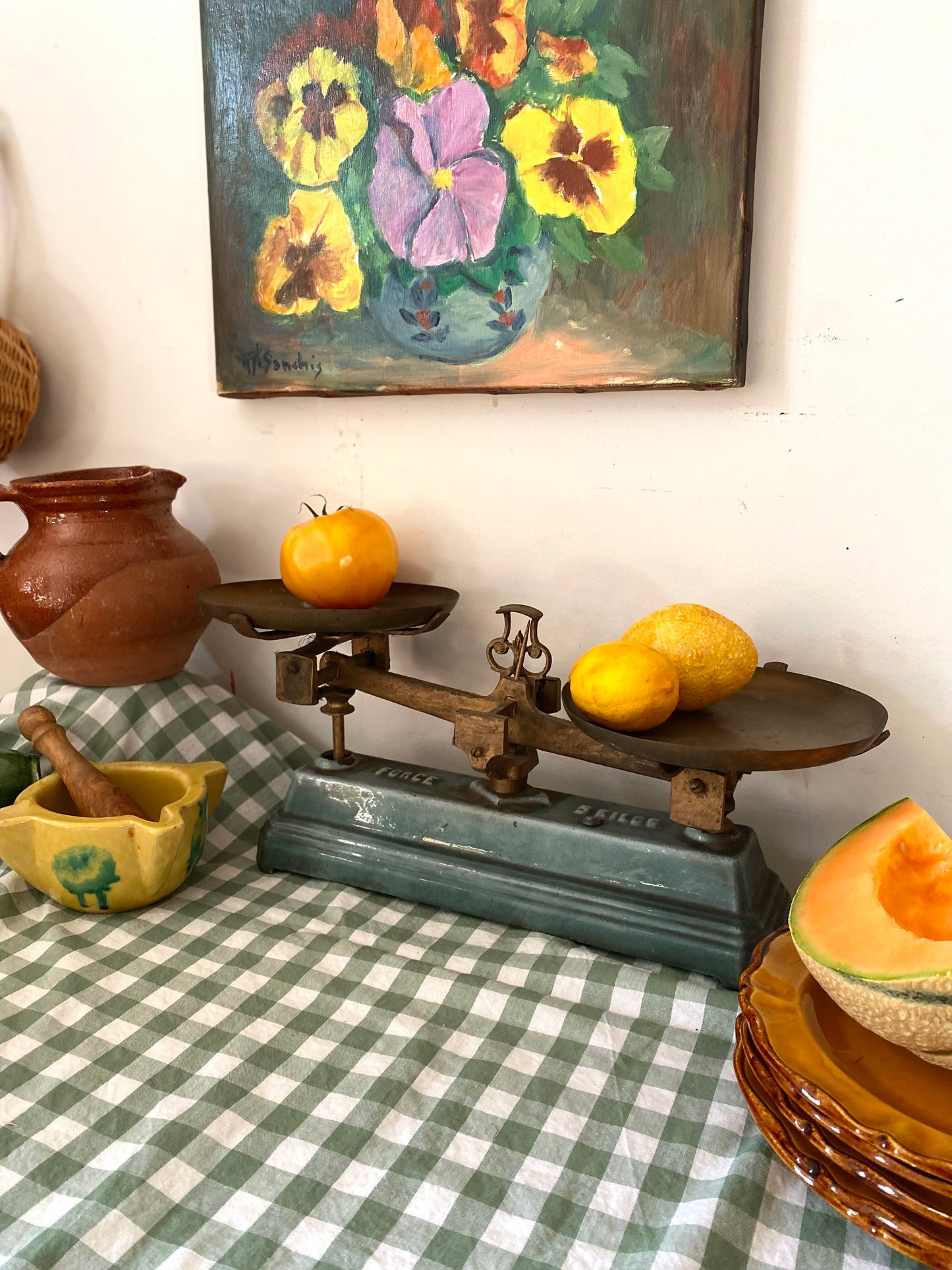 Balance de cuisine ancienne à fléau — fonte et laiton fin XIXème – début XXème siècle.