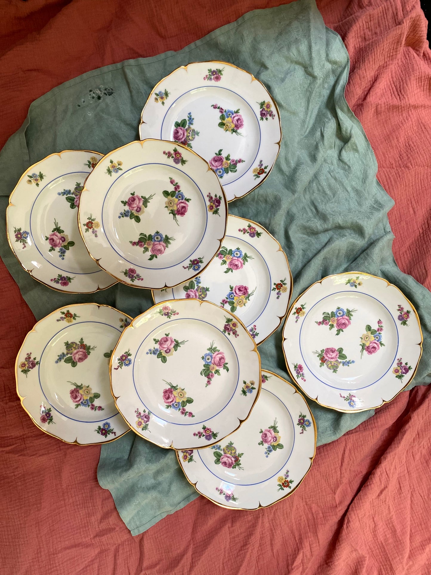 Assiettes creuses en Porcelaine de Foëcy - 1930