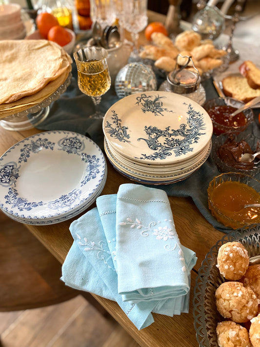 Serviettes de table en coton brodé