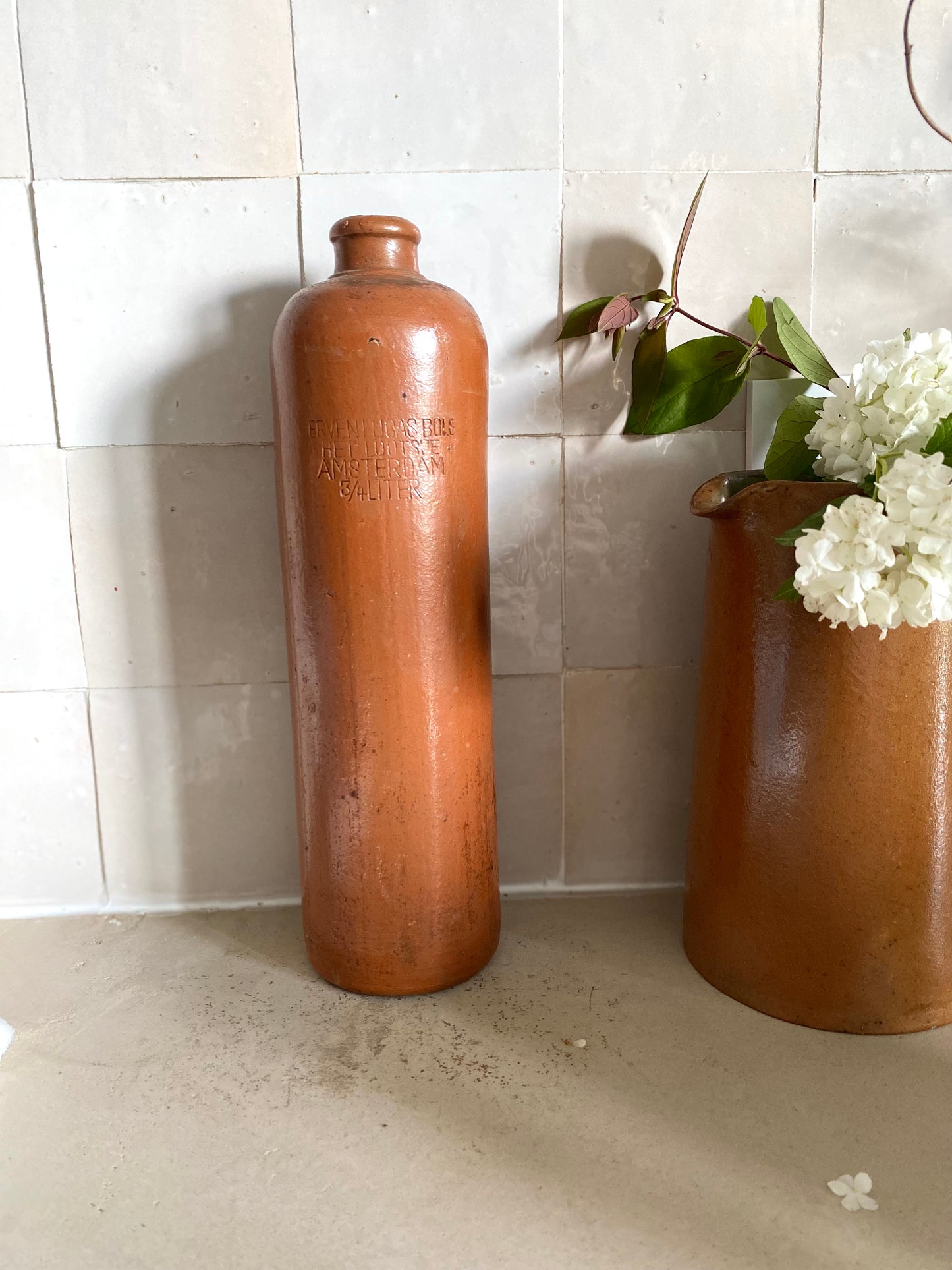Bouteille en grès ancien