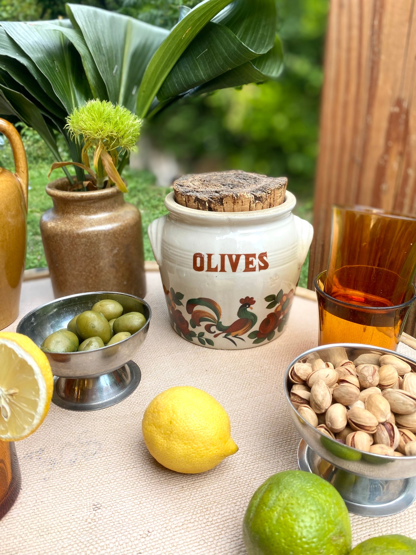 Pot à olives ancien