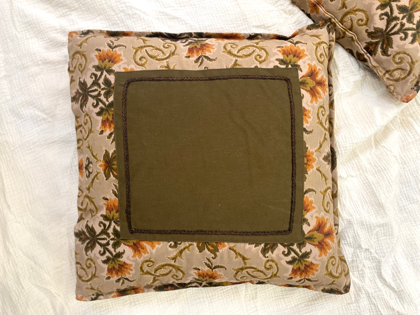 Ravissant duo de coussins en jacquard 70