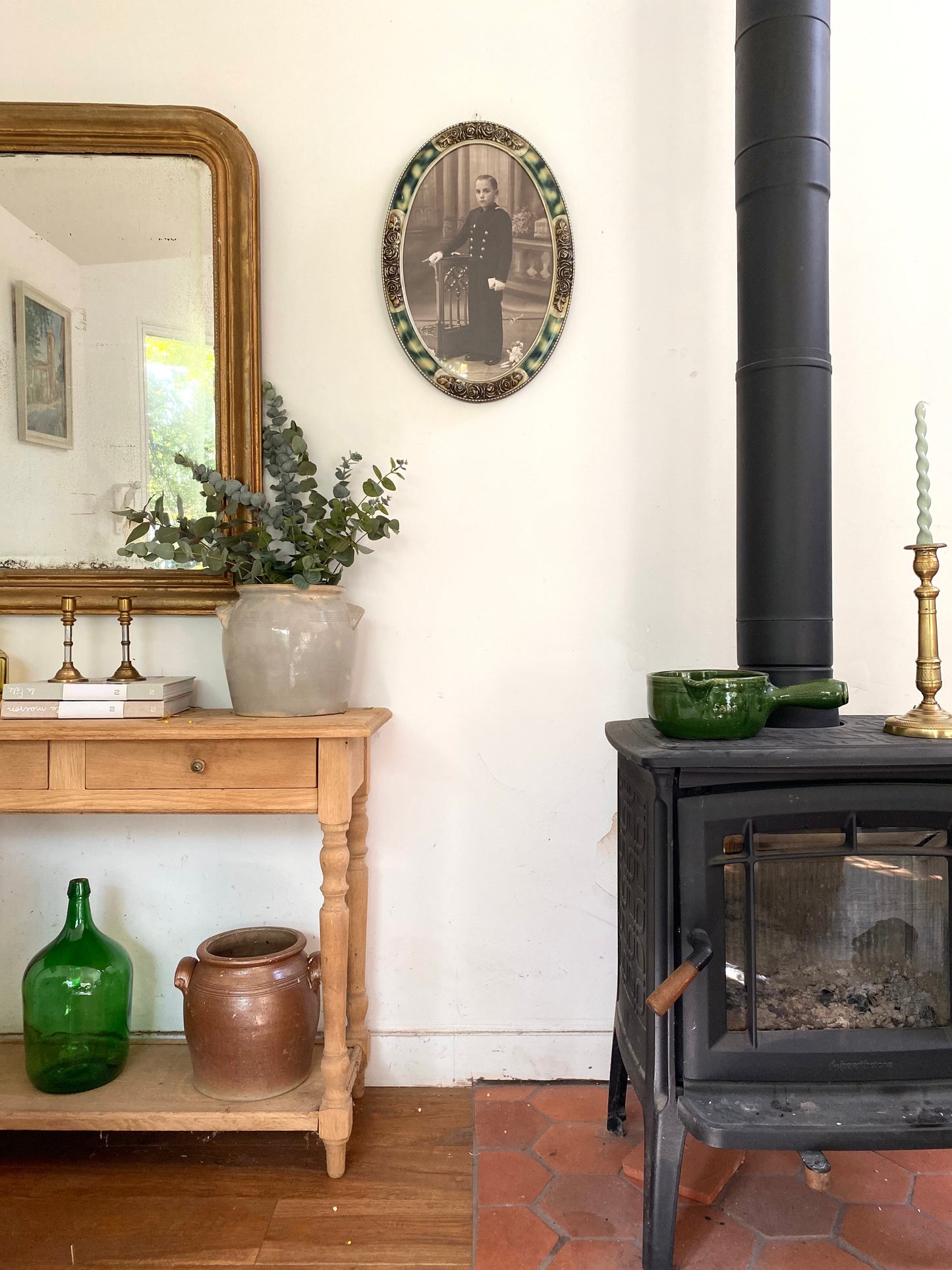 Portrait ancien ovale sous verre - Cadre Art Nouveau - 

Fin XIXème / Début XXème siècle (circa 1900).