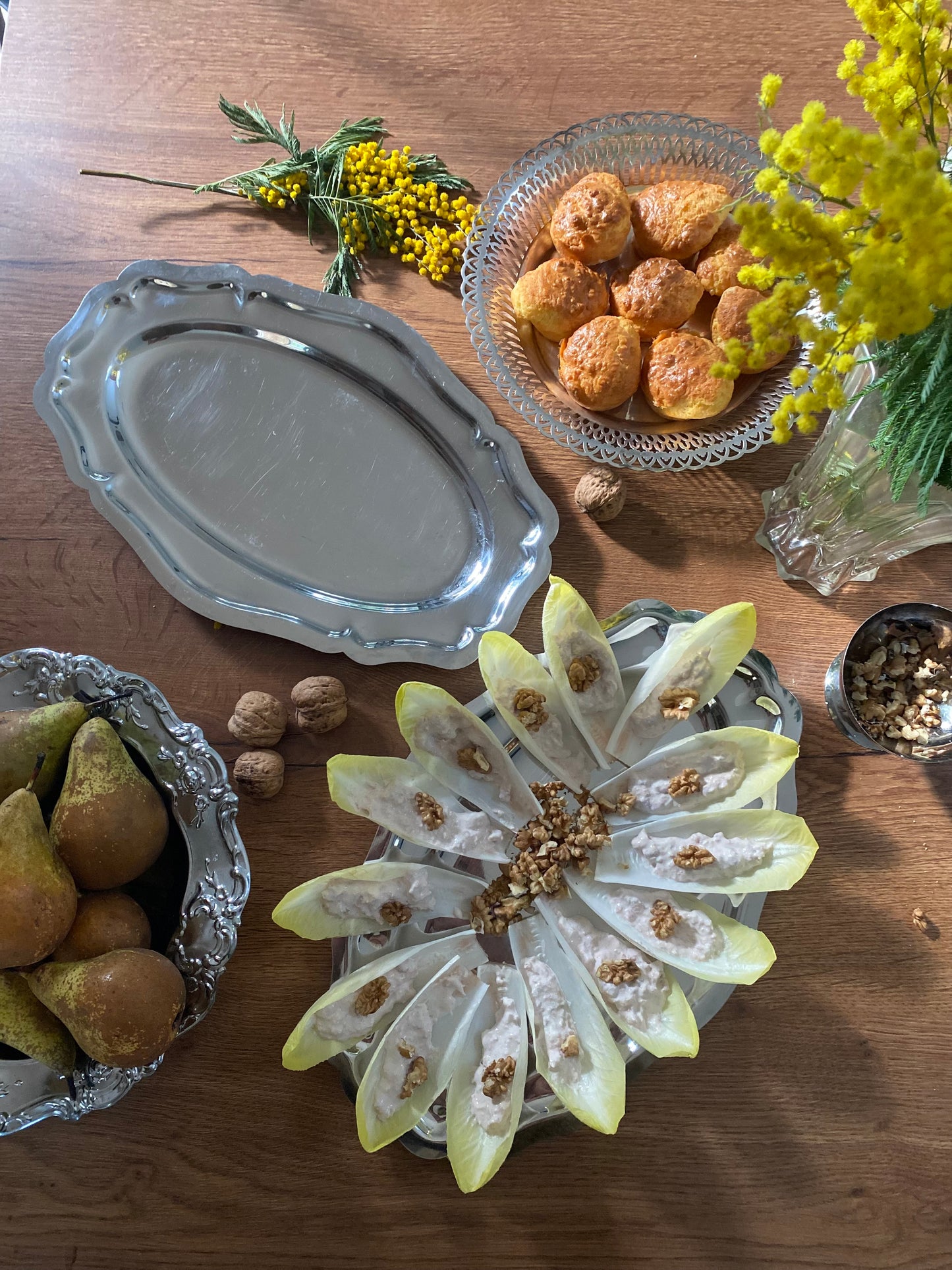 Paire de plats de service en inox 1950 style Louis XV