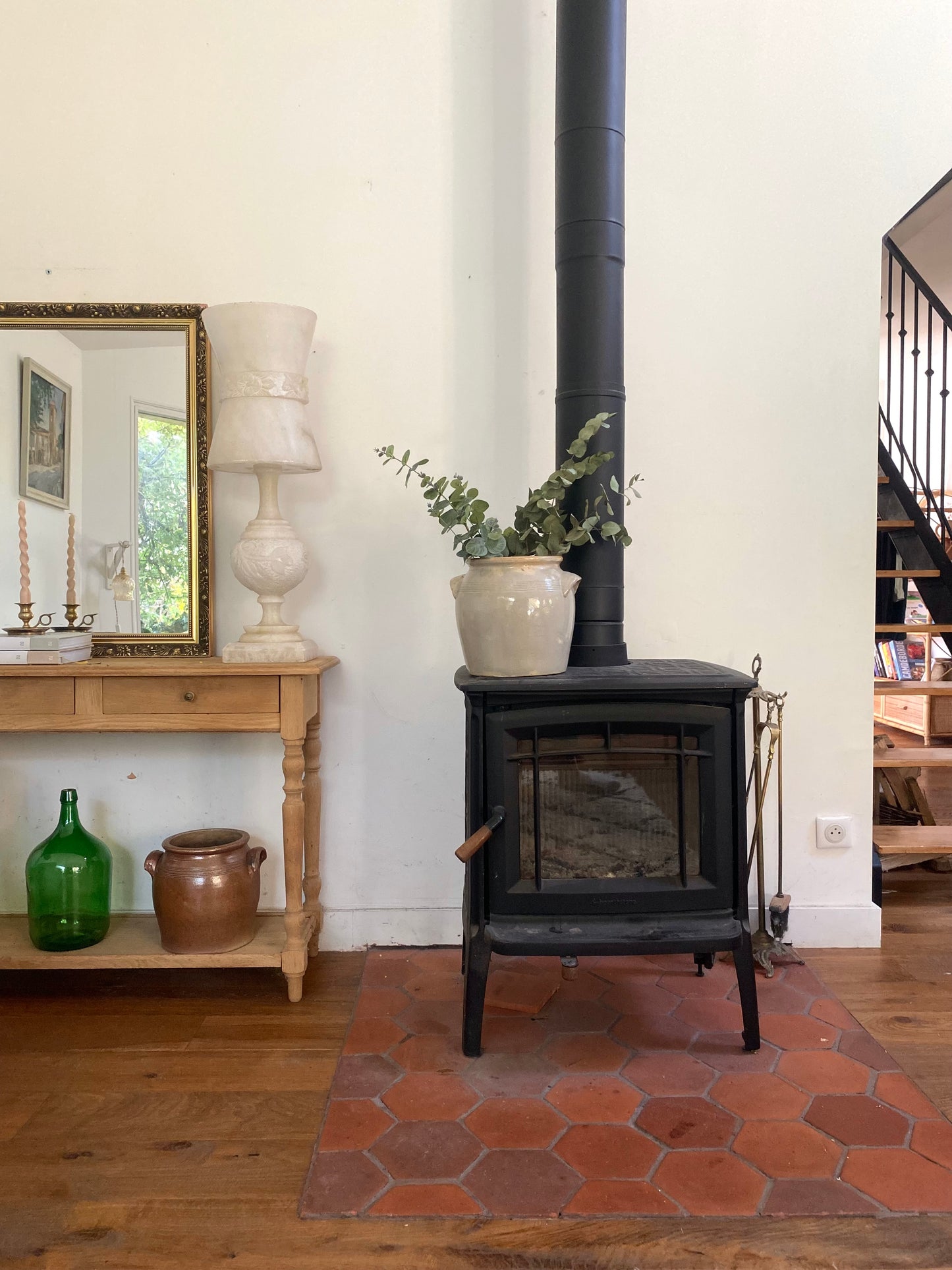 Grande Lampe d'Exception en Albâtre Sculpté - Style Néoclassique 1950