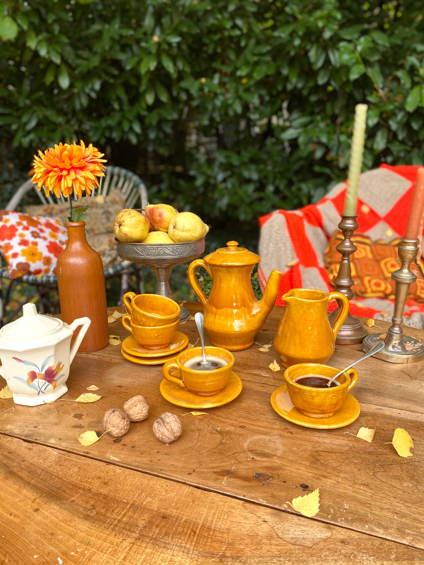 Service à café vintage en céramique vernissée