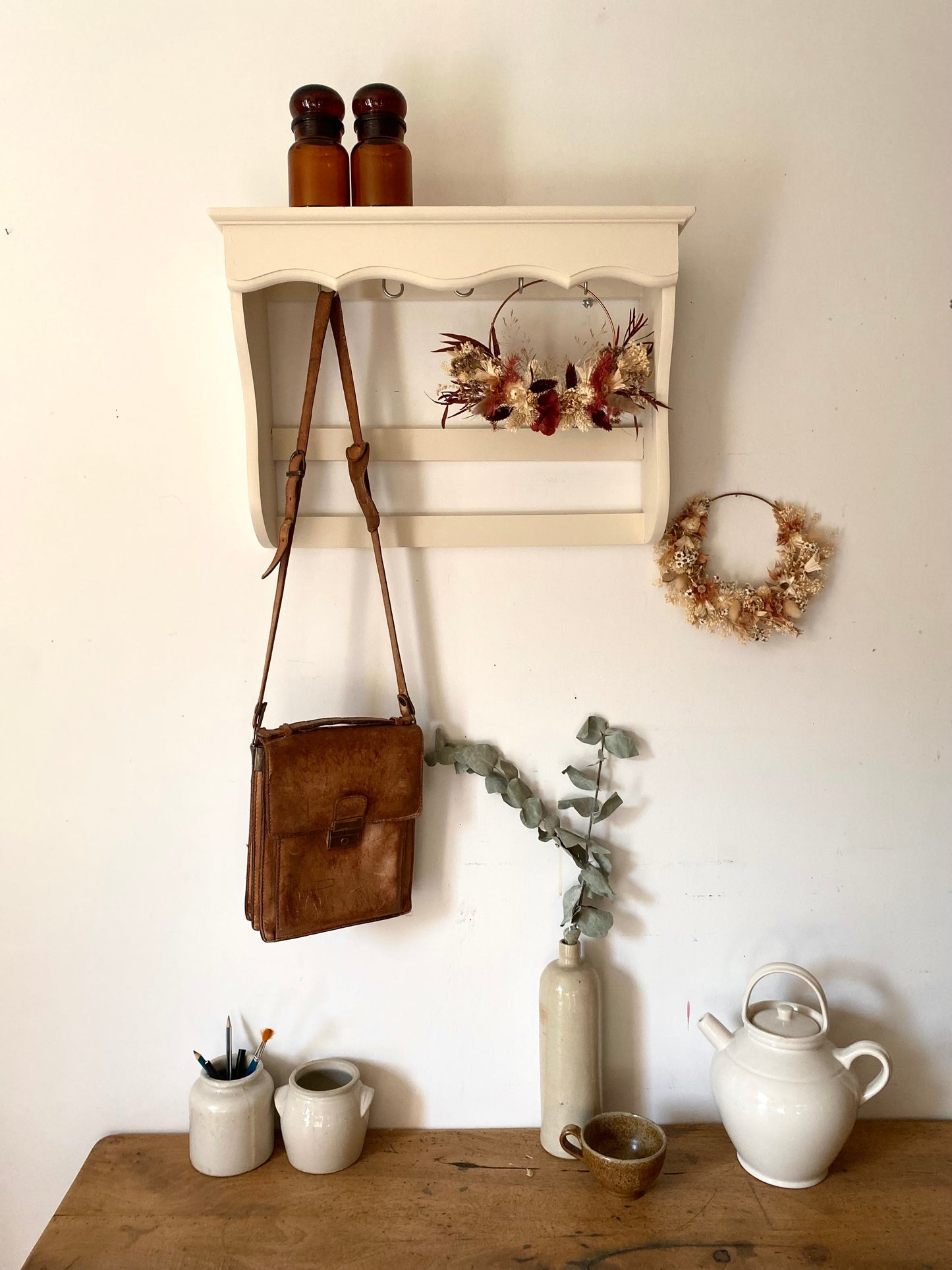 Étagère murale en bois ancien