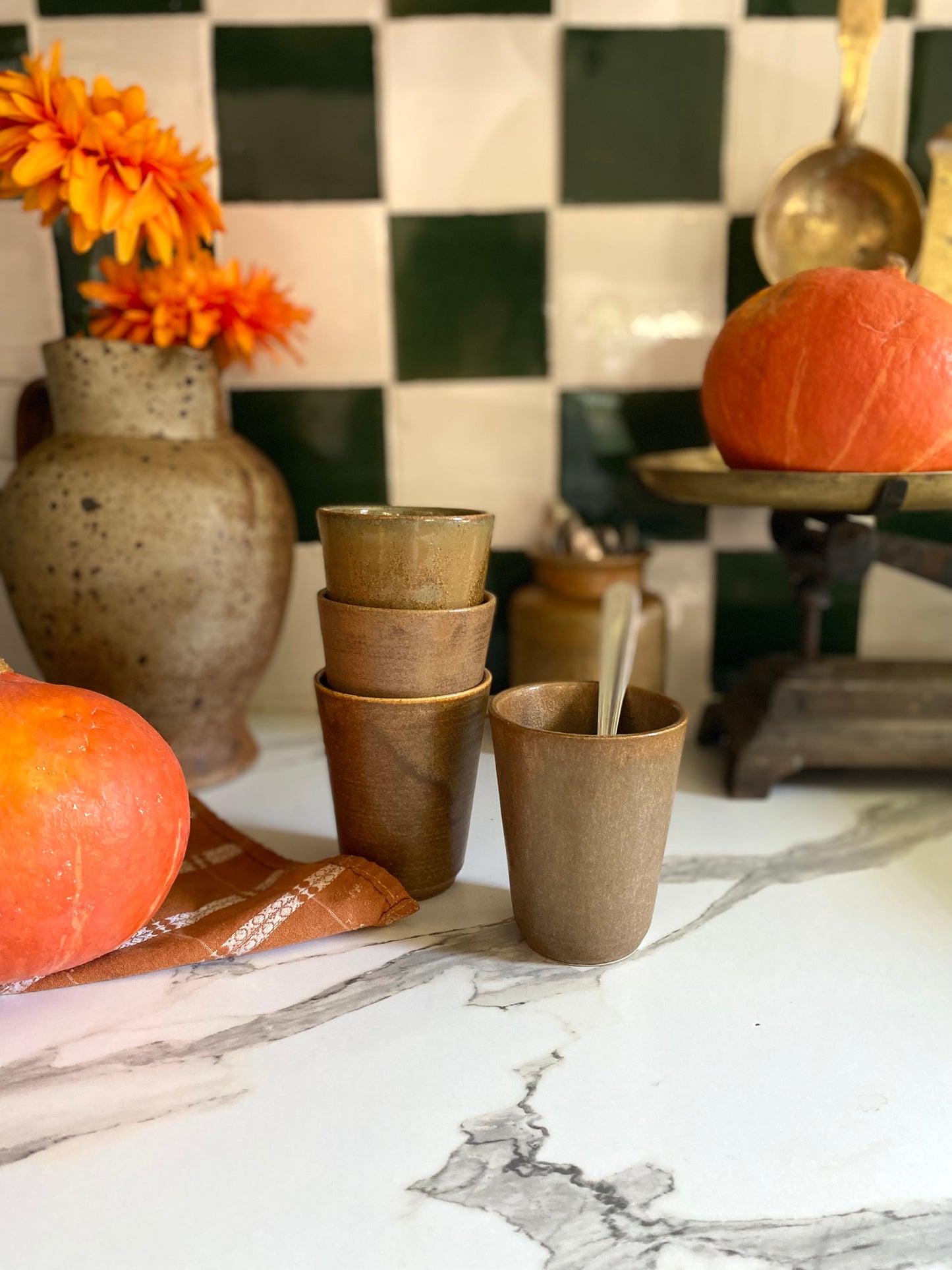 Verres en grès ancien