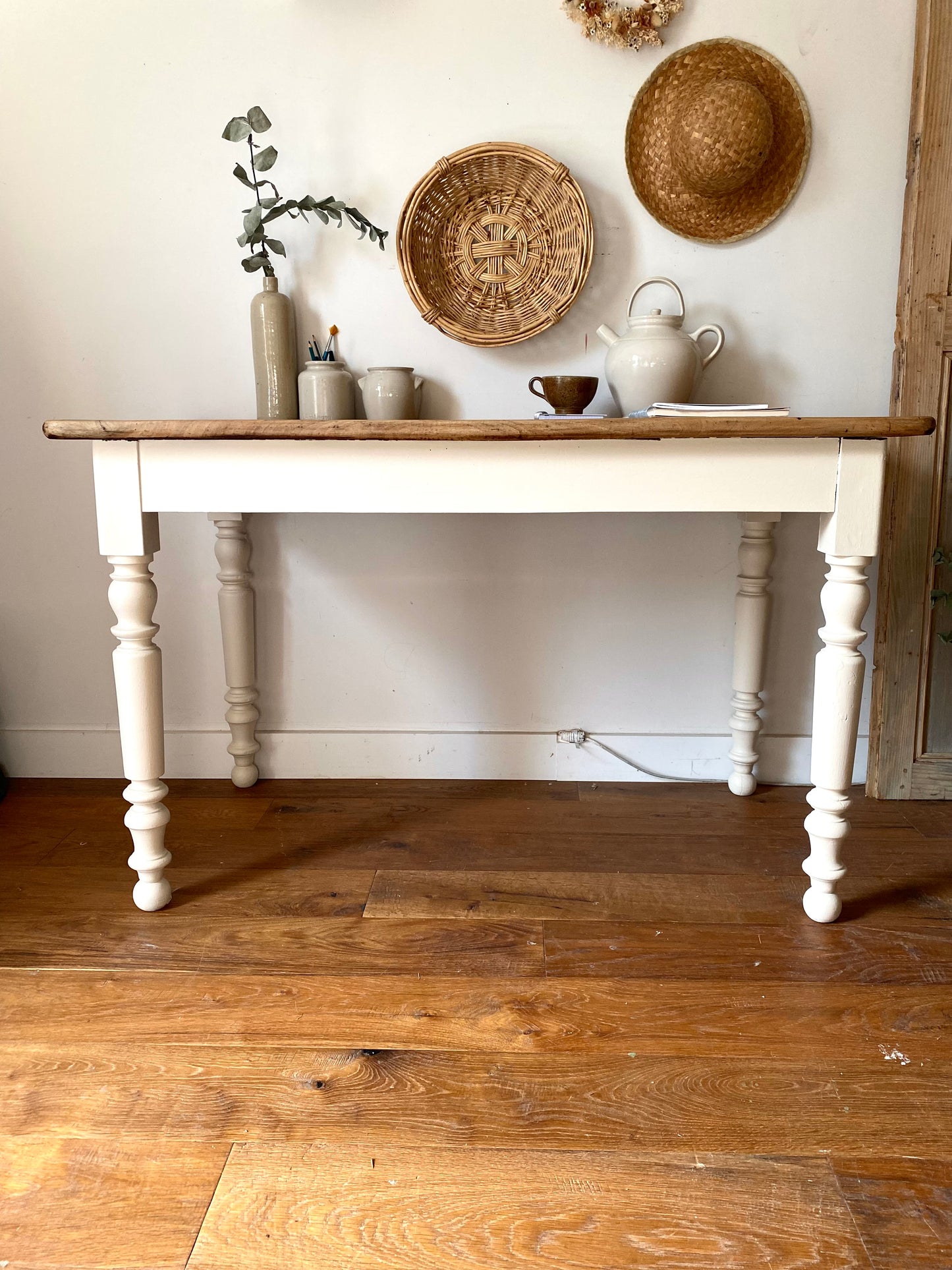 Magnifique bureau ancien en bois massif