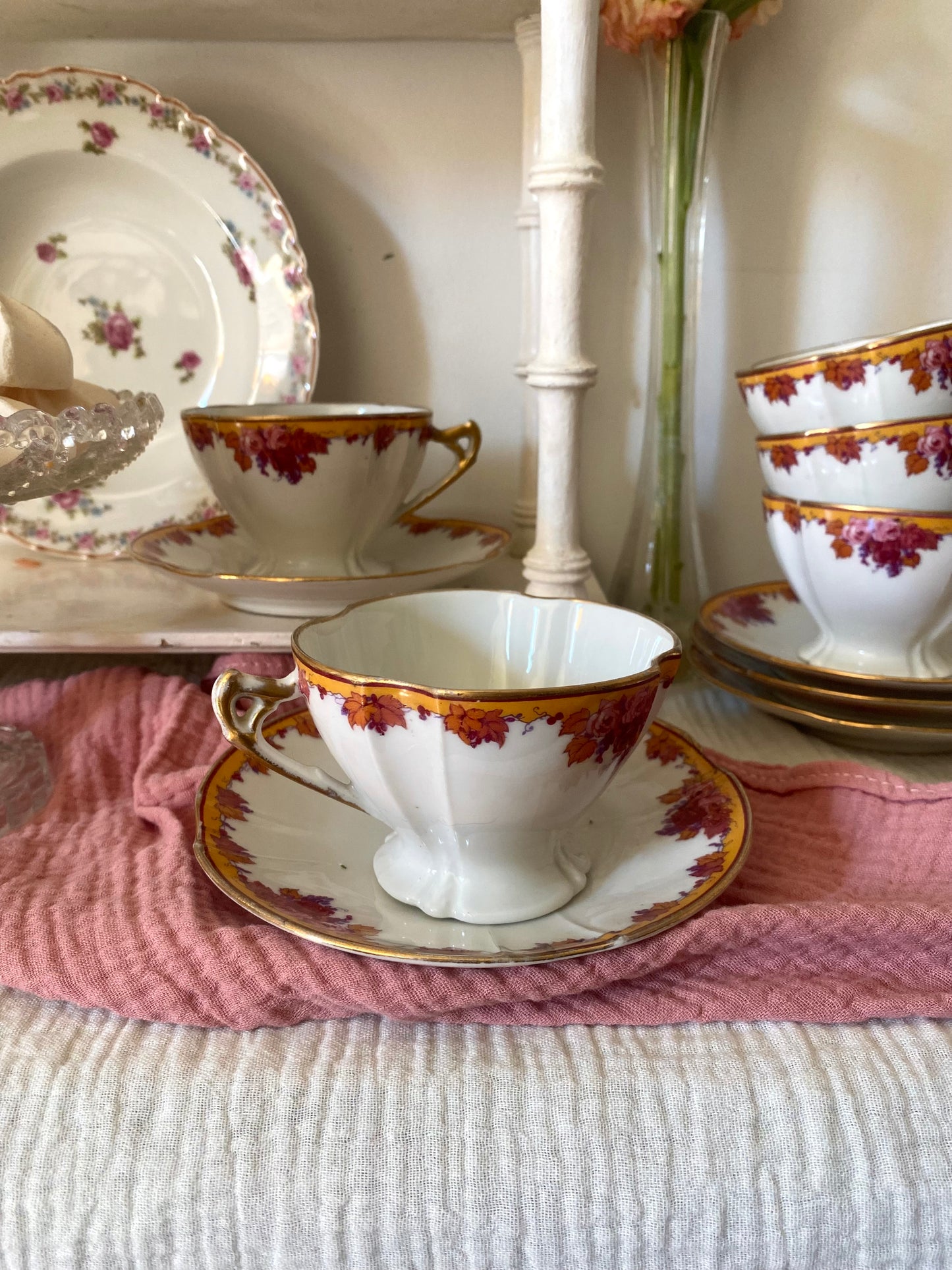 Élégant Service de 6 Tasses à Thé Limoges, Belle Époque