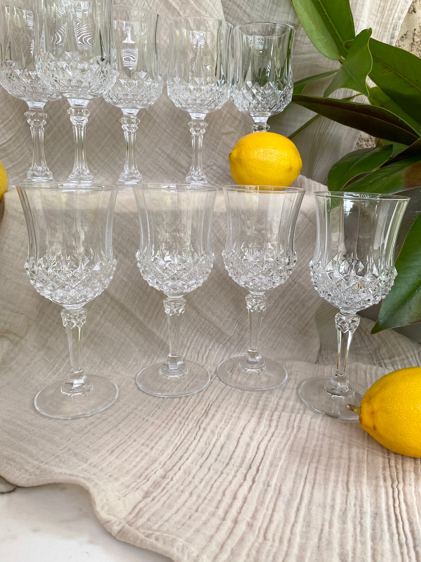 Service de verres à pied dépareillés