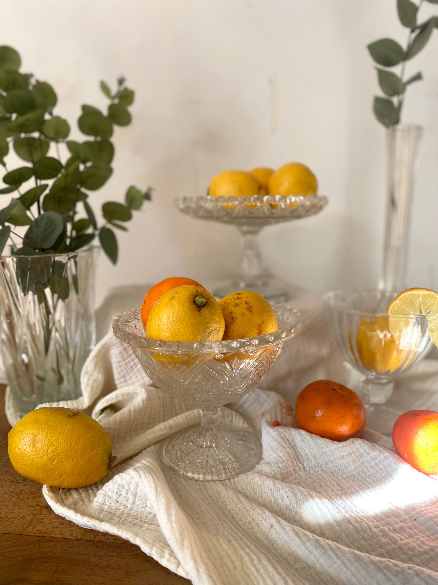 Superbe drageoir Ancien en Verre Moulé – Motif "Cœur & Lyre" – Style EAPG